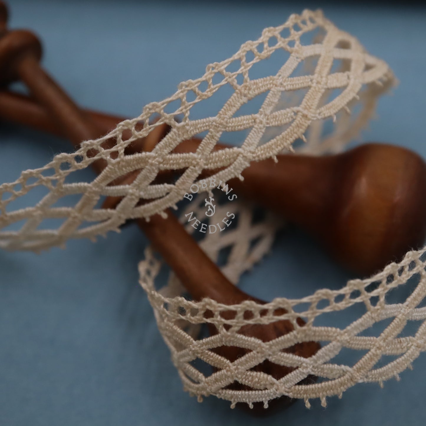 Vintage French Lace Border – 22m Cotton Bobbin Lace Trim