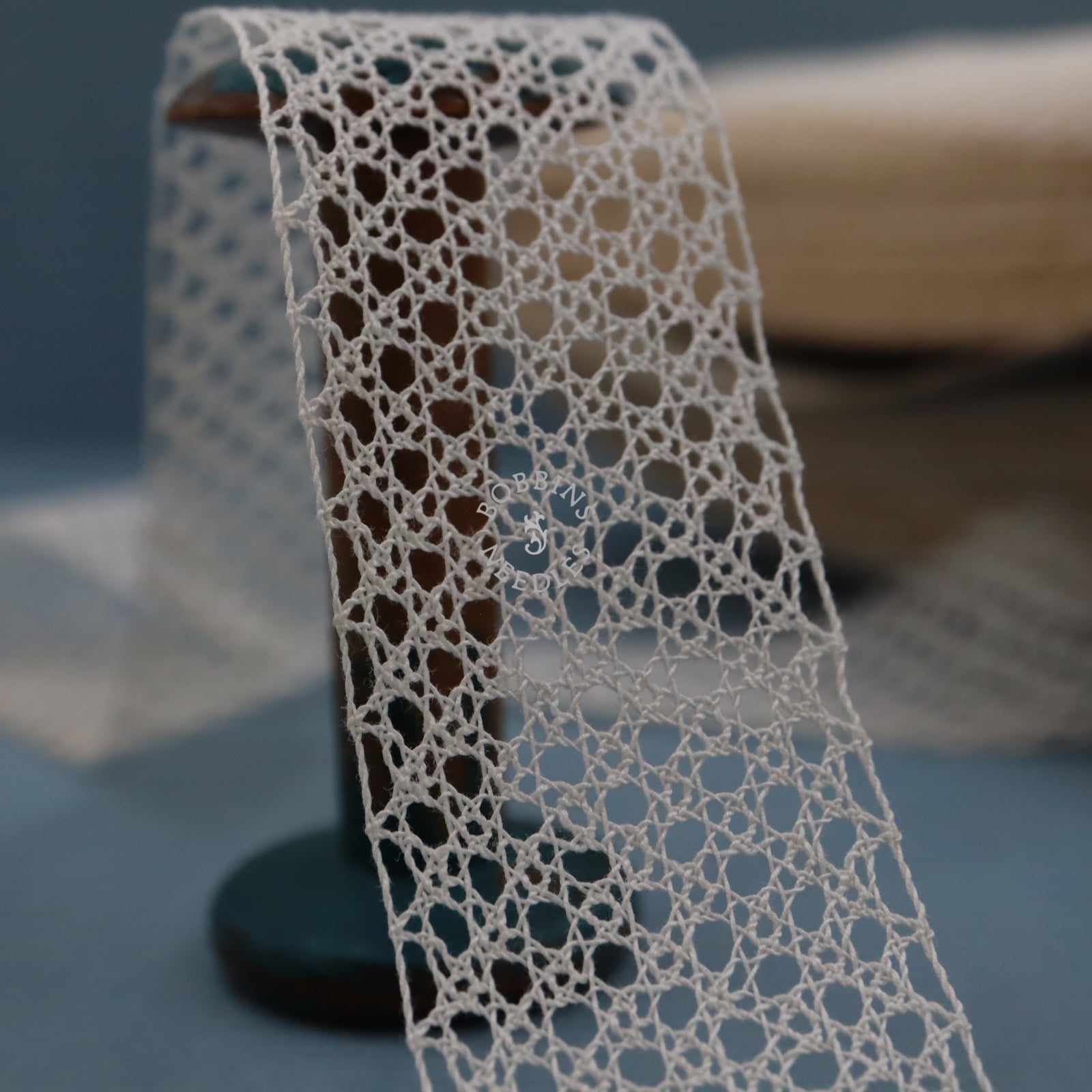 Antique French lace I Buy lace made in France online – Bobbins&Needles