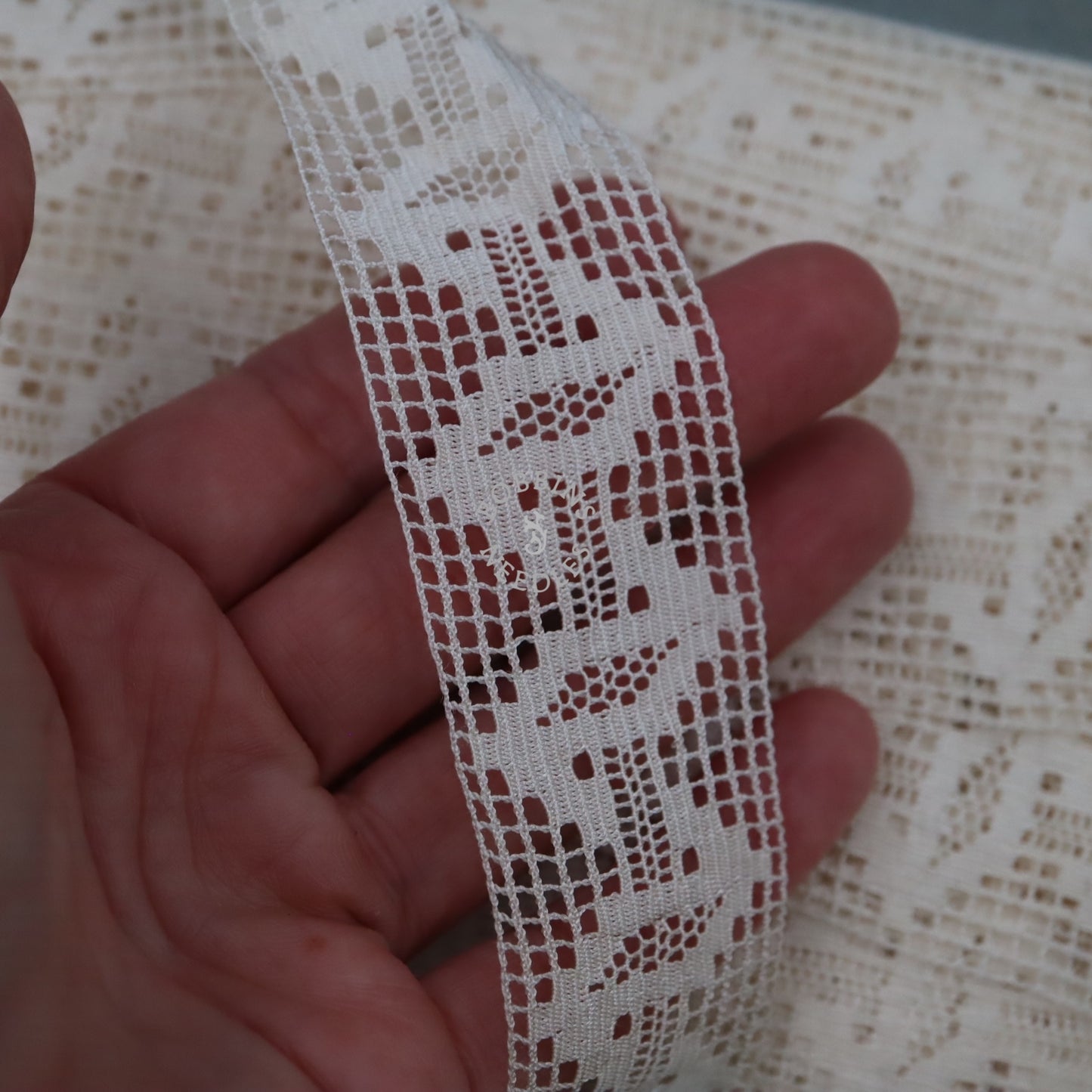 16m Vintage Lace Trim Card – French Cotton Lace – Wholesale Supply - Bobbins&Needles