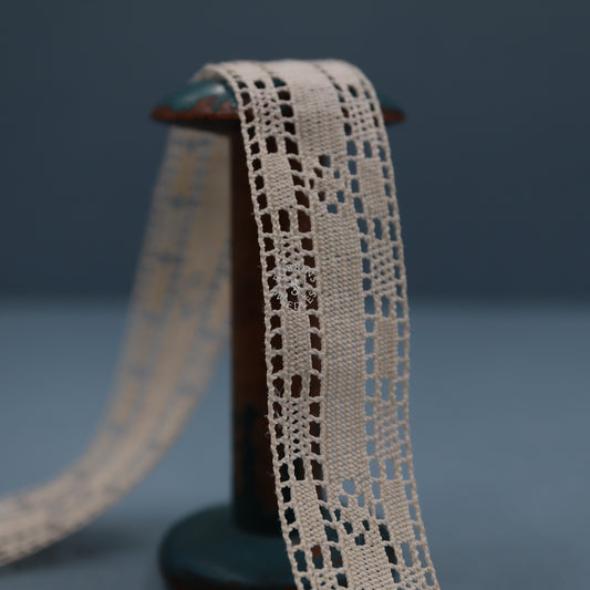 Cotton Bobbin Lace Entredeux –  Vintage Openwork Ribbon