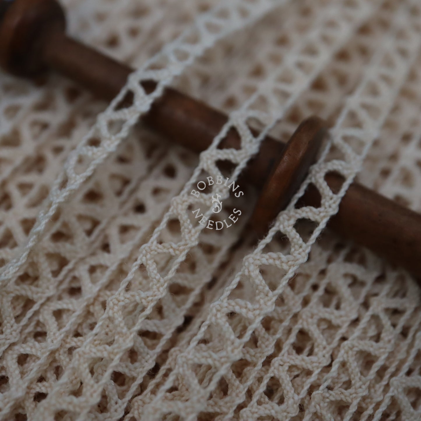 50m Vintage French Cotton Bobbin Lace Border – Tiny Ladder Insertion Trim