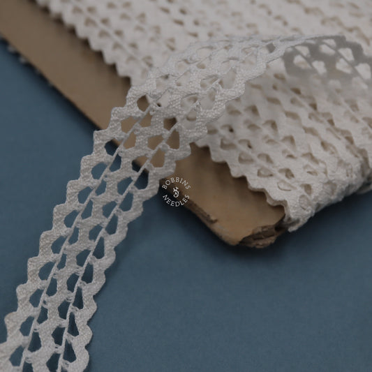 22m Vintage French Entre-deux Lace - Cotton Trim with Scalloped Edges