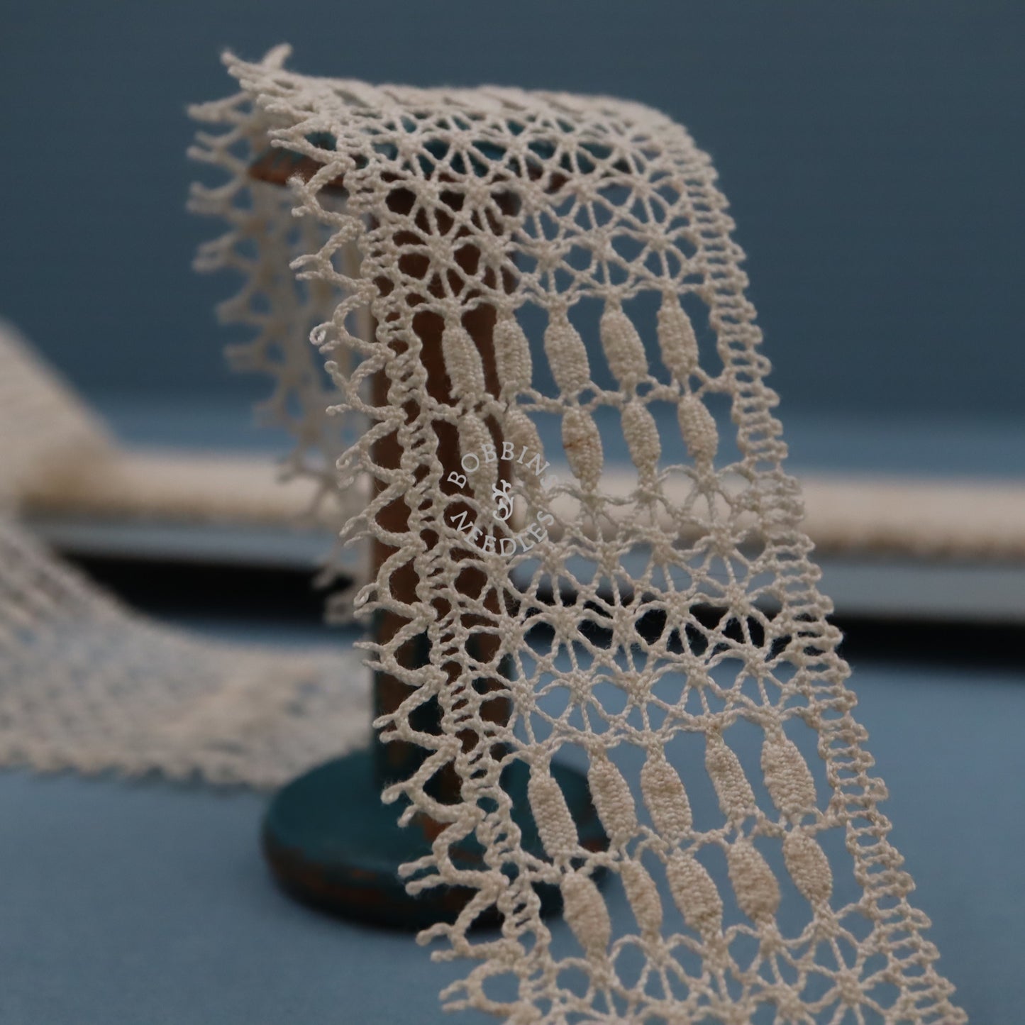 4m Vintage Lace Trim Card – French Cotton Lace - Bobbins&Needles