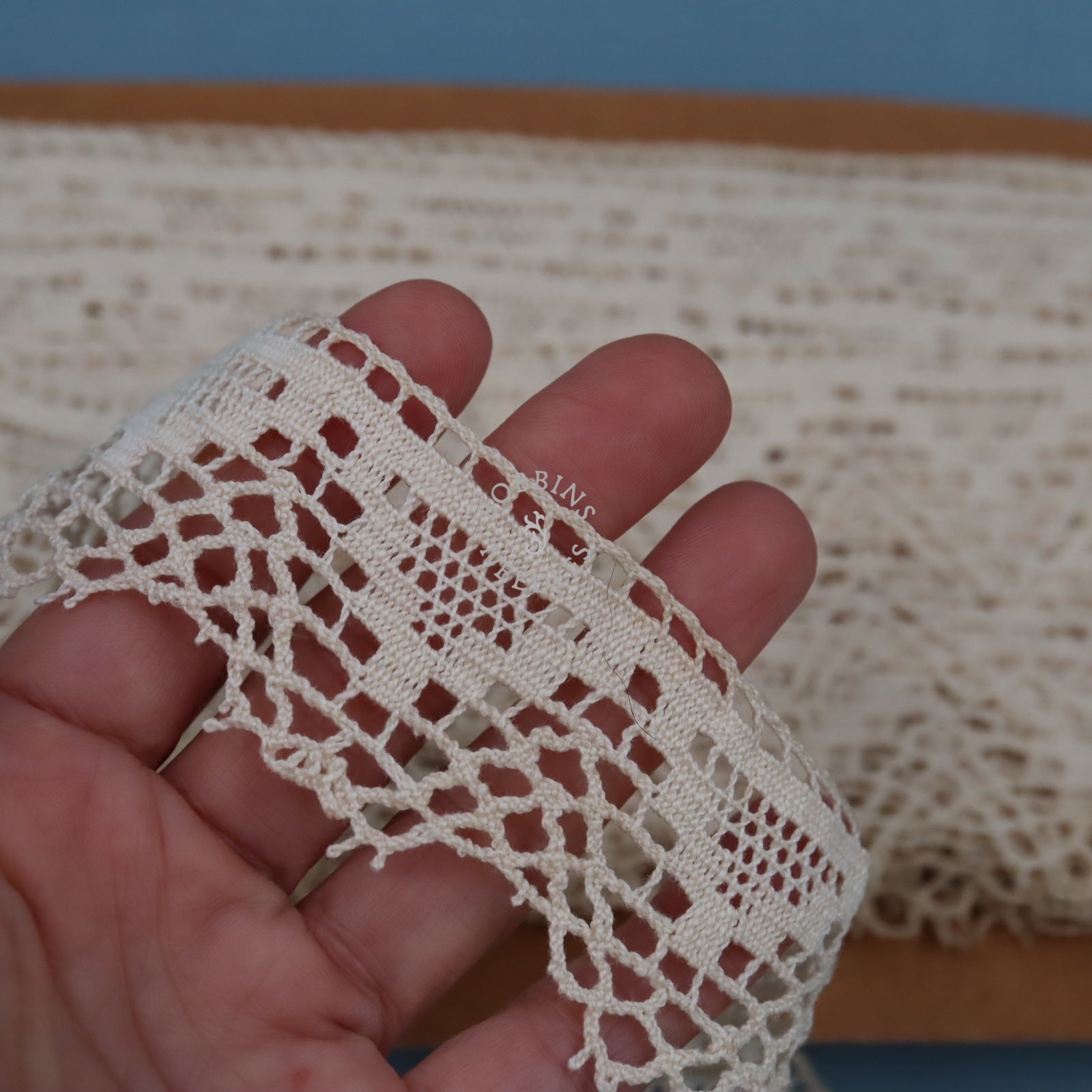 20m Vintage Lace Border Card – French Cotton Lace – Wholesale Supply - Bobbins&Needles