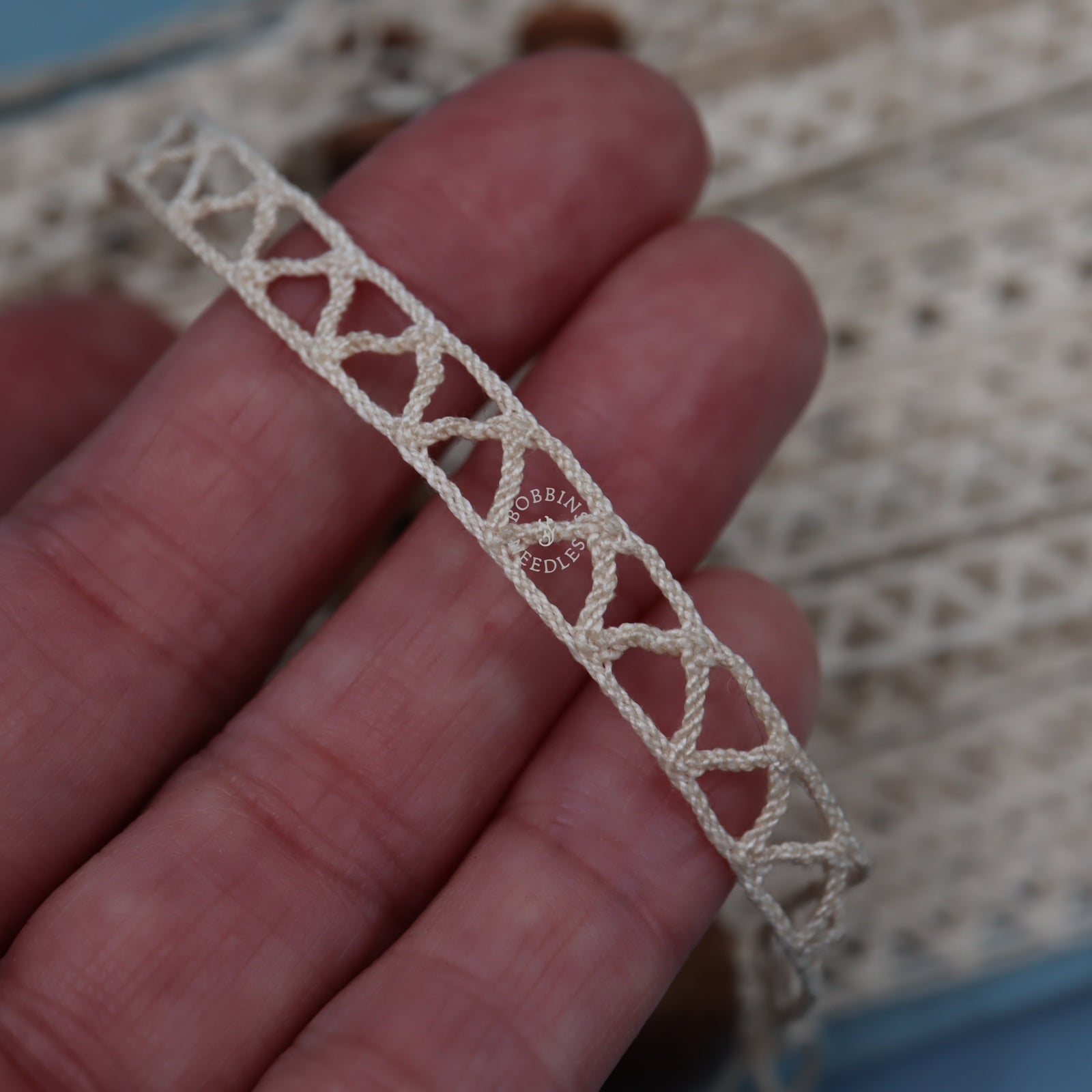 28.5m Vintage French Narrow Insertion Lace Trim – Geometric Triangles