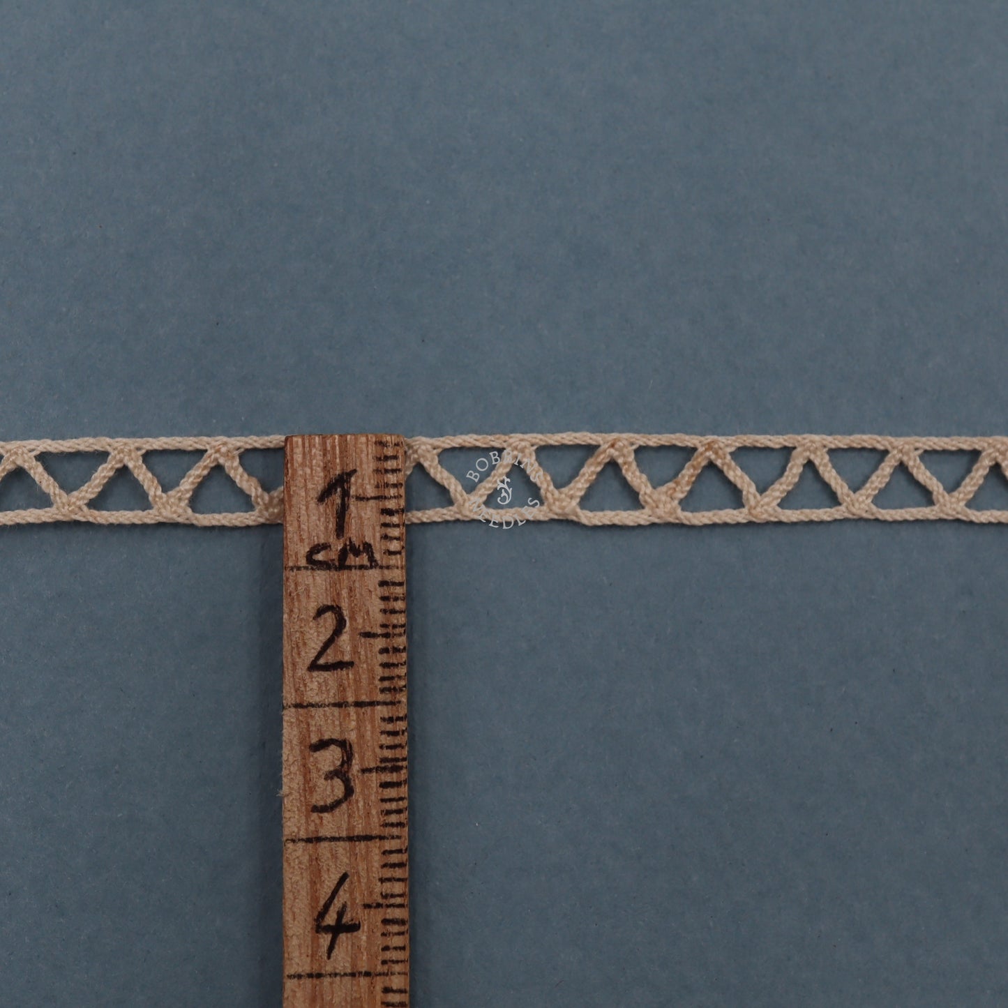 28.5m Vintage French Narrow Insertion Lace Trim – Geometric Triangles