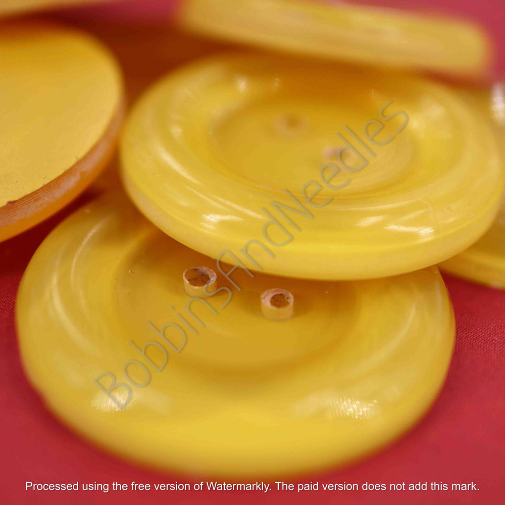 Set of 6 Vintage Yellow Casein Buttons Ø 27mm with Rim