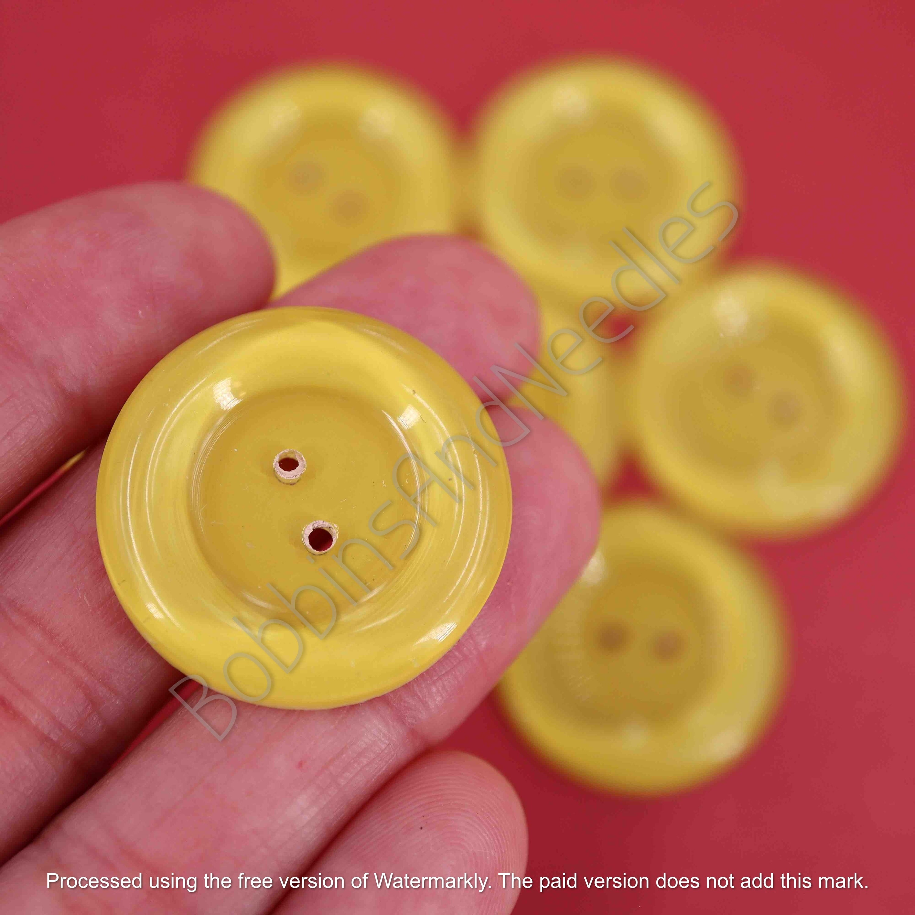 Set of 6 Vintage Yellow Casein Buttons Ø 27mm with Rim