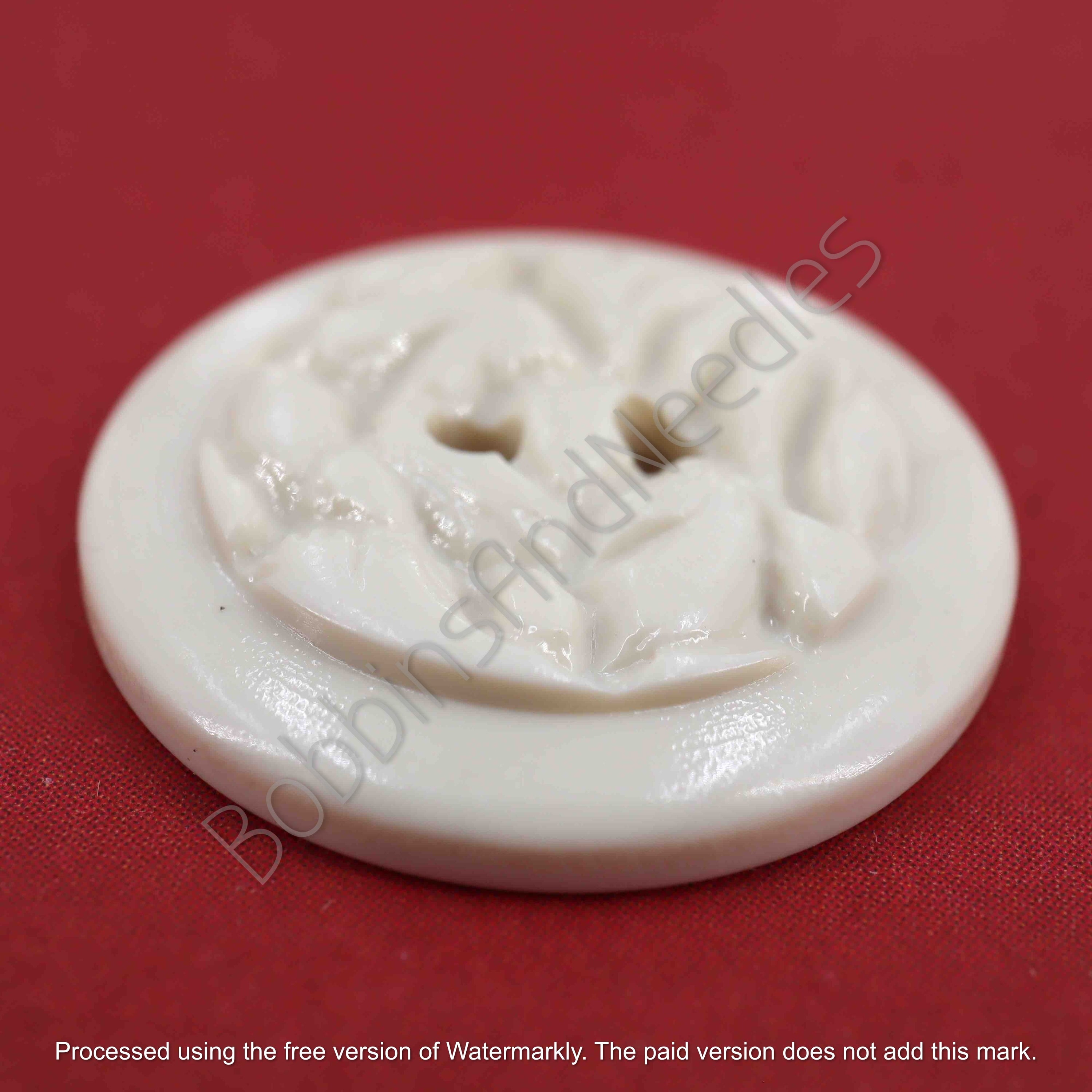 Set of 10 Casein Buttons Ø 22mm Pale Cream Textured with Carved Pattern