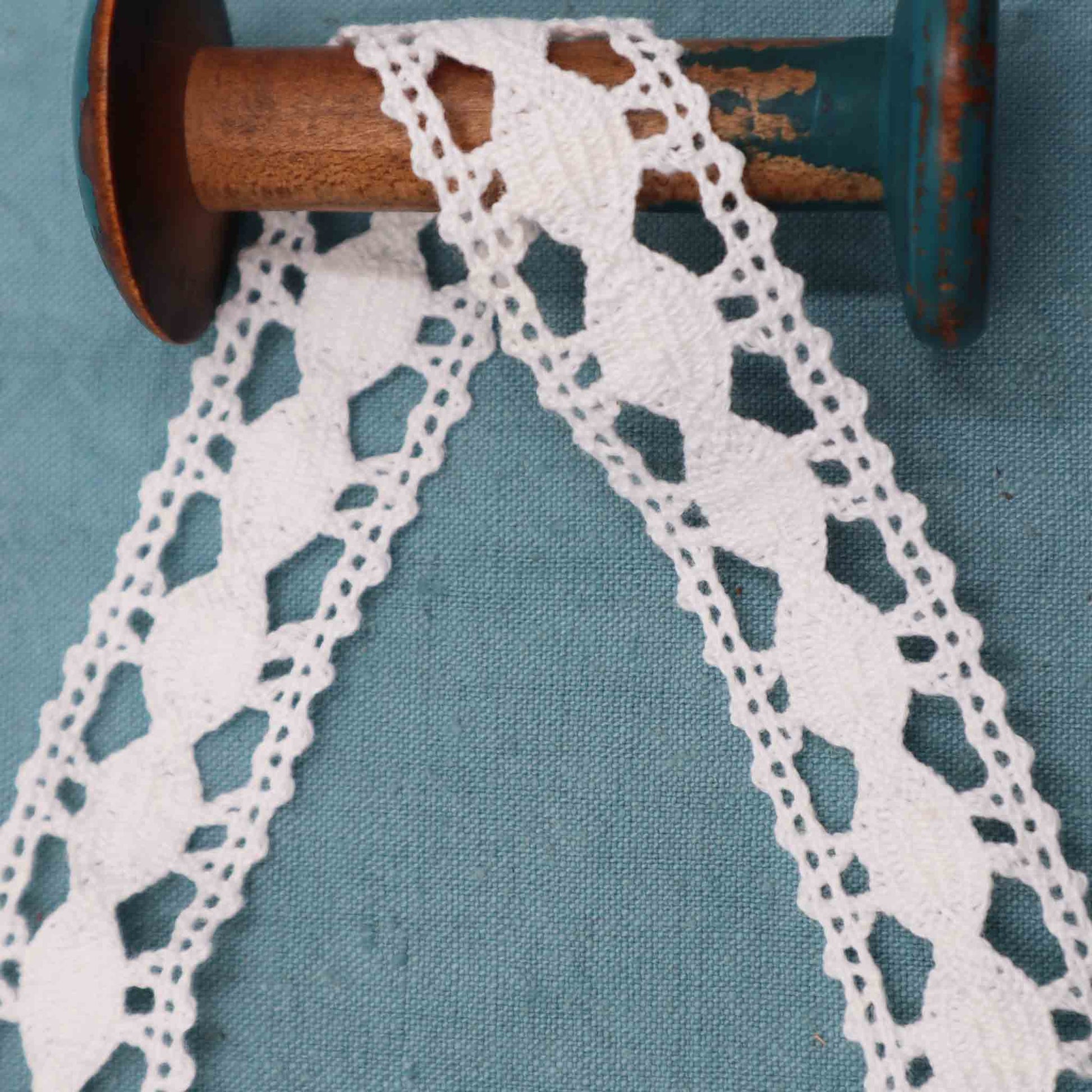 Cotton Bobbin Lace Trim - Bobbins&Needles