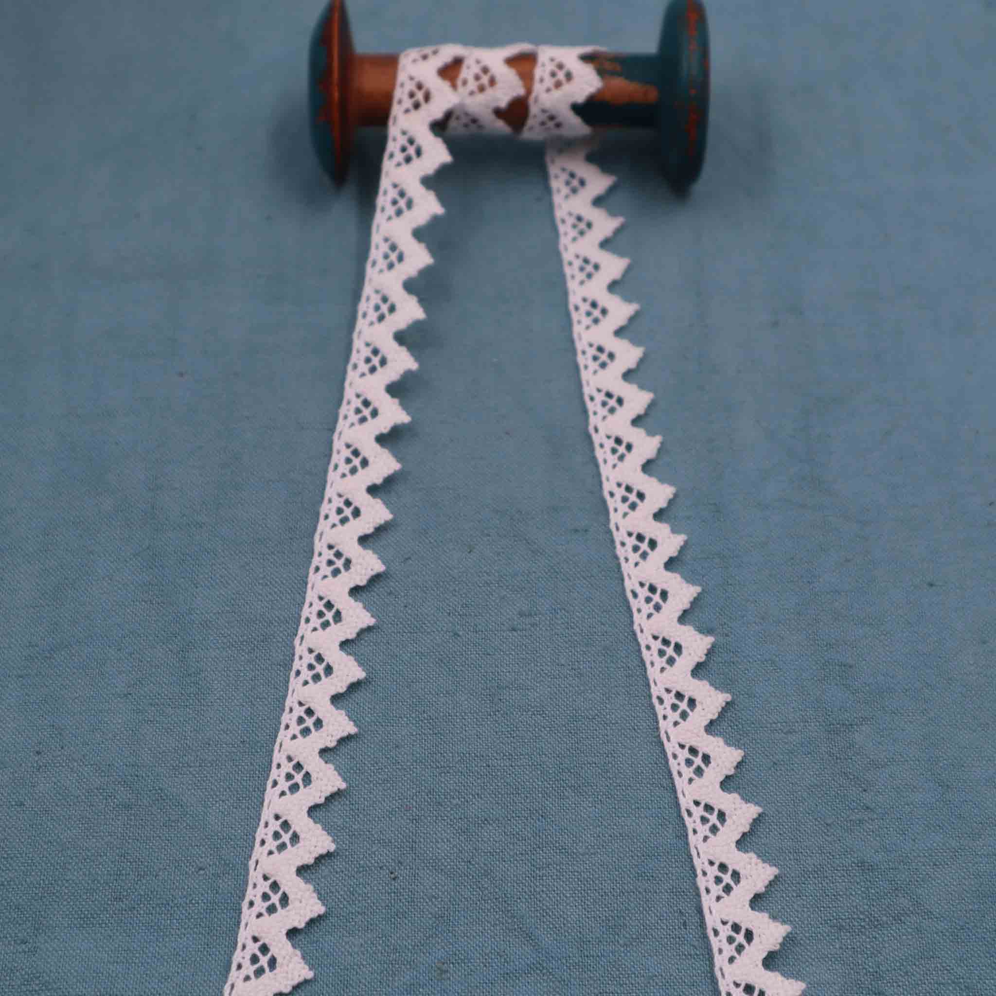 Cotton Bobbin Lace Trim - Bobbins&Needles