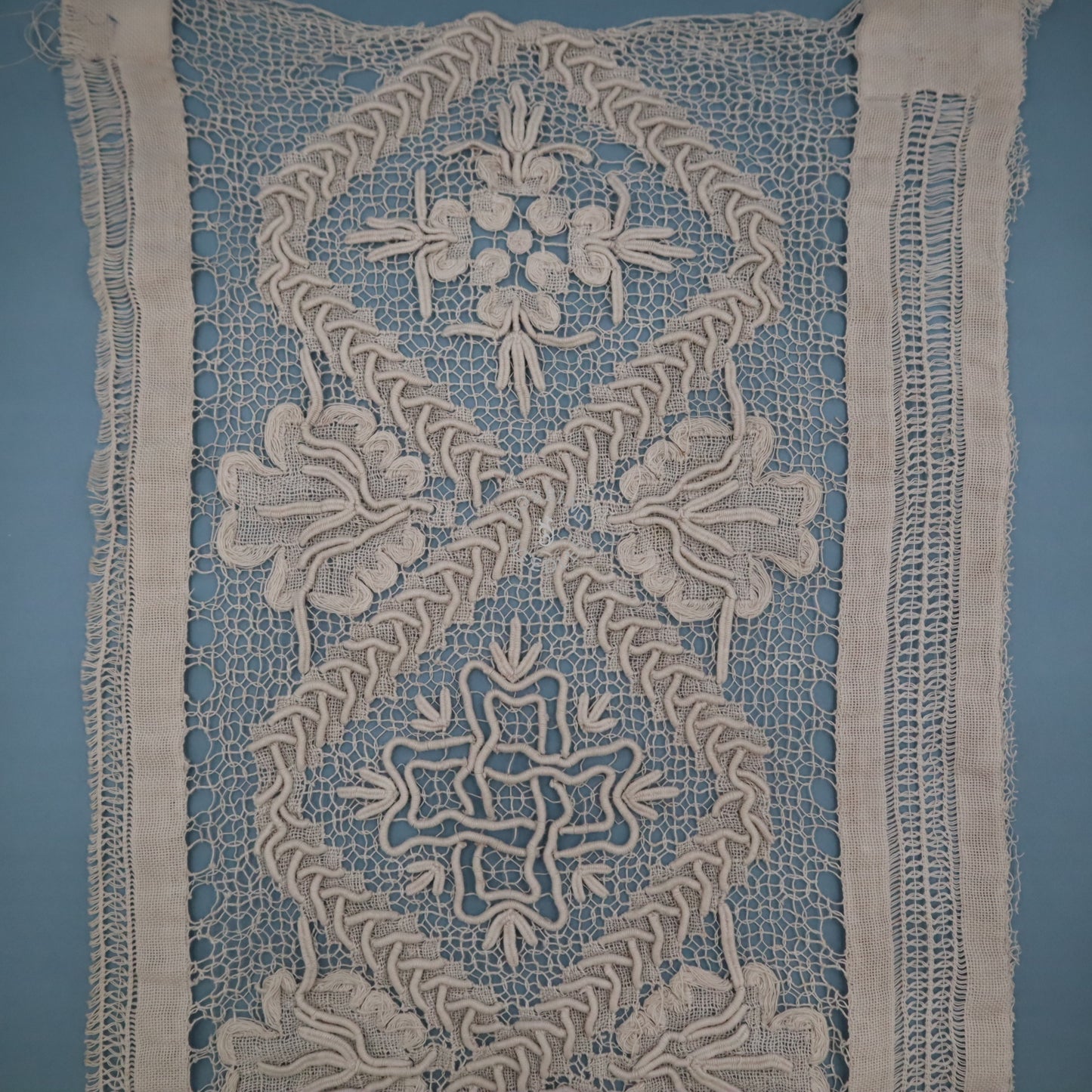Antique Belgian Handmade Tape Lace Panel – 3m – Cotton Lace Insertion with Floral Medallion Design - Bobbins&Needles