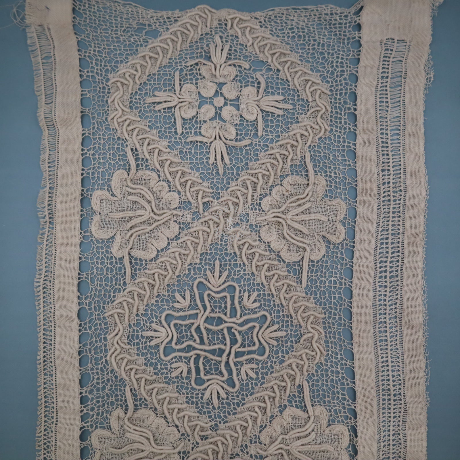 Antique Belgian Handmade Tape Lace Panel – 3m – Cotton Lace Insertion with Floral Medallion Design - Bobbins&Needles
