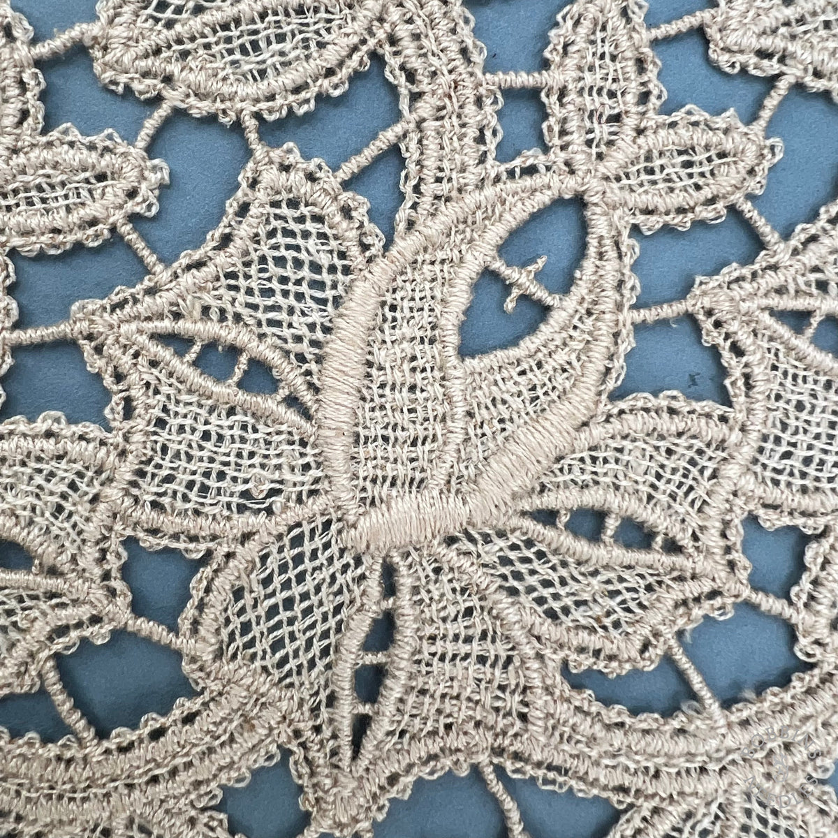 Antique Floral Guipure Lace Border – 380 × 35 cm