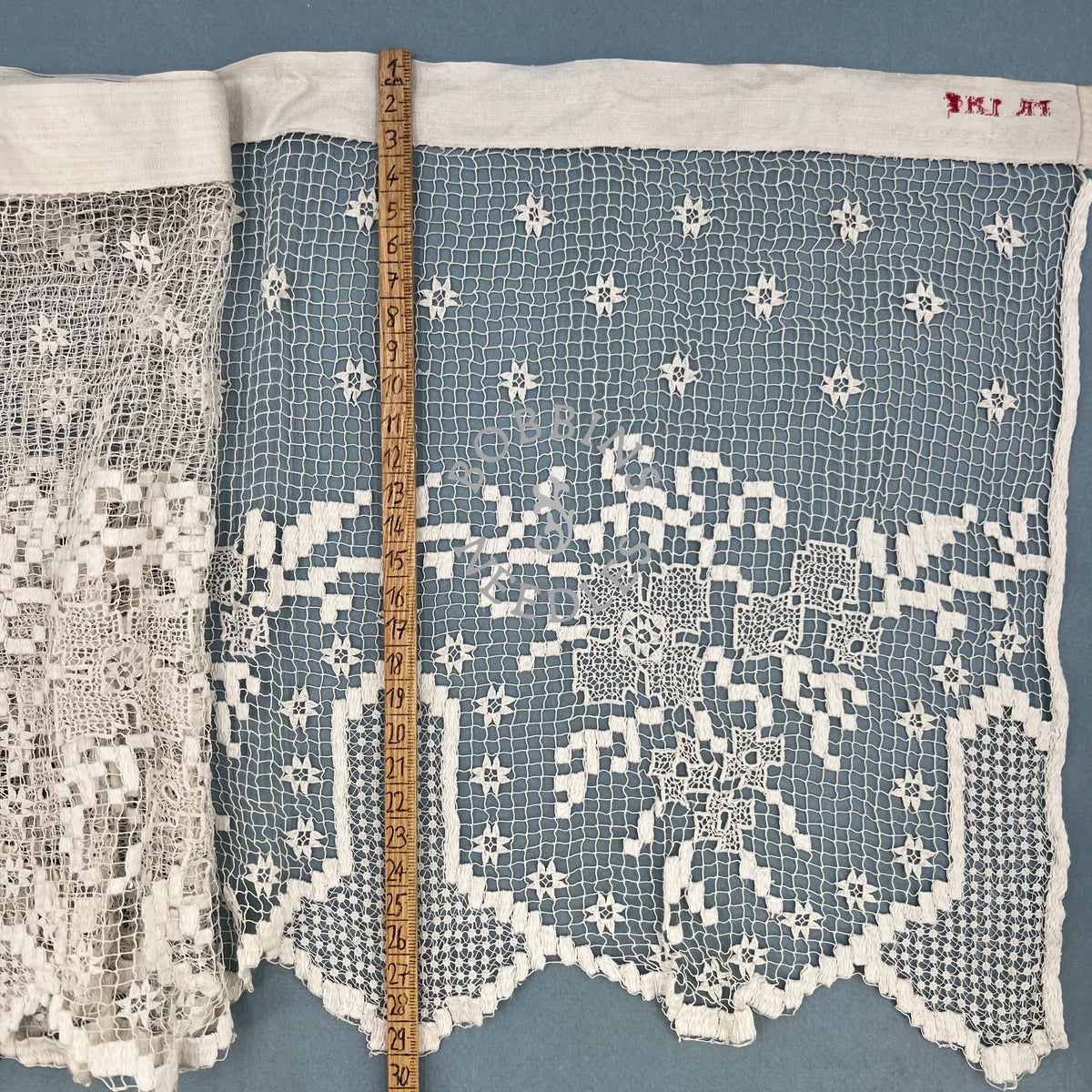 Antique Handmade Filet Lace Panel– Religious Altar Border – 200 × 30 cm