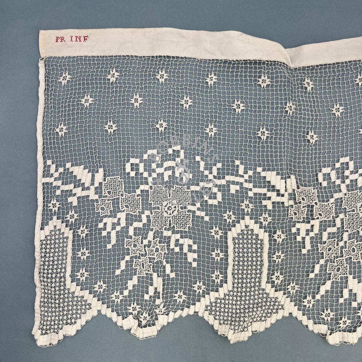 Antique Handmade Filet Lace Panel– Religious Altar Border – 200 × 30 cm