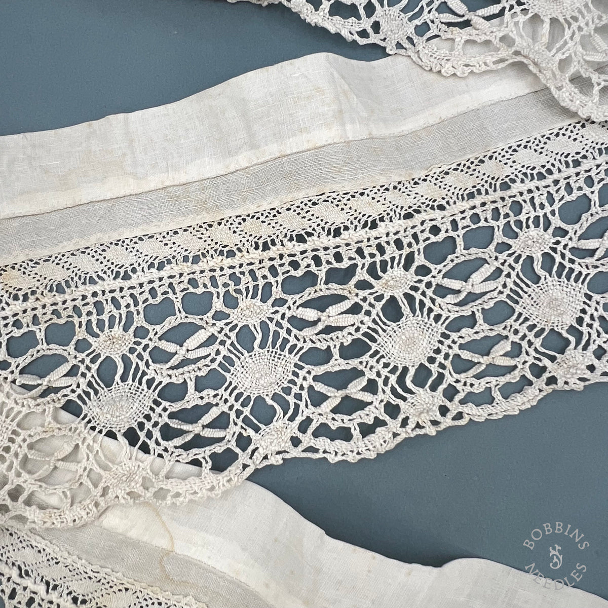 Antique Handmade Bobbin Lace Trim – 315 × 13 cm