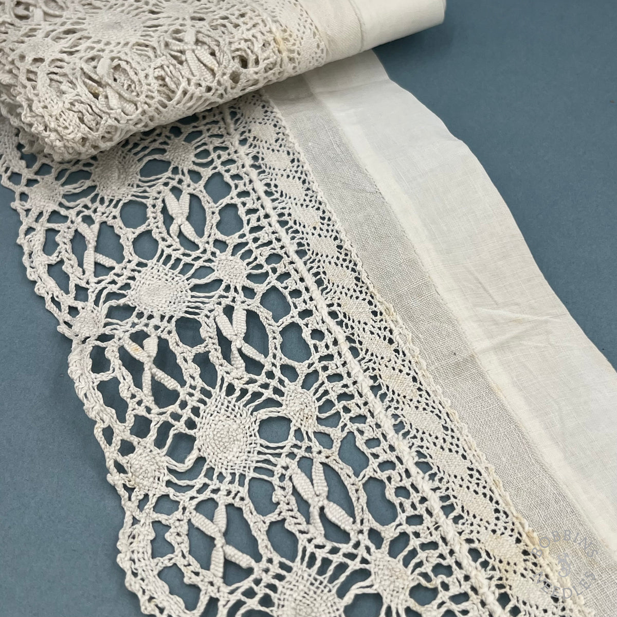 Antique Handmade Bobbin Lace Trim – 315 × 13 cm