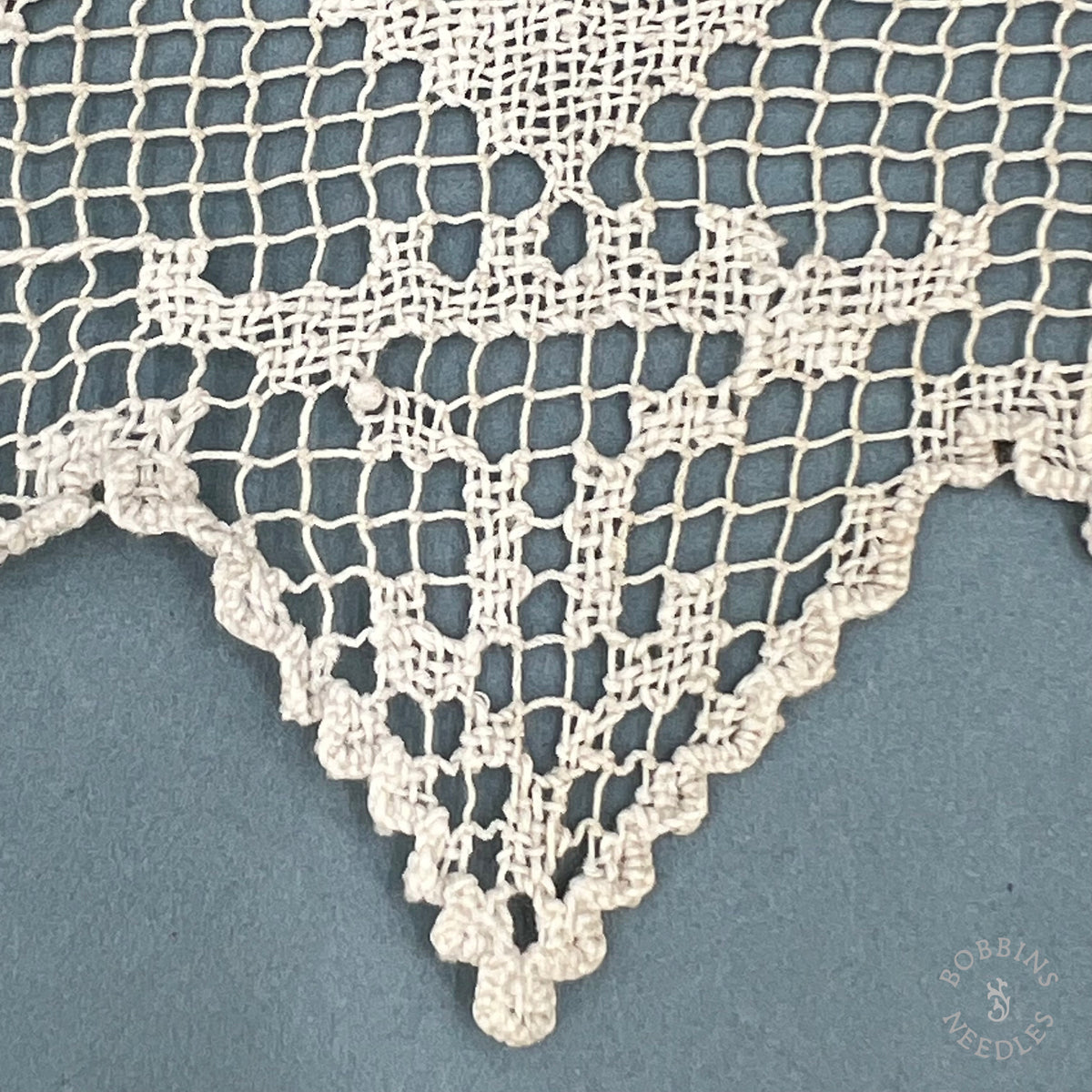 Antique Handmade Filet Lace Altar Border with Pointed Edge – 230 × 20 cm