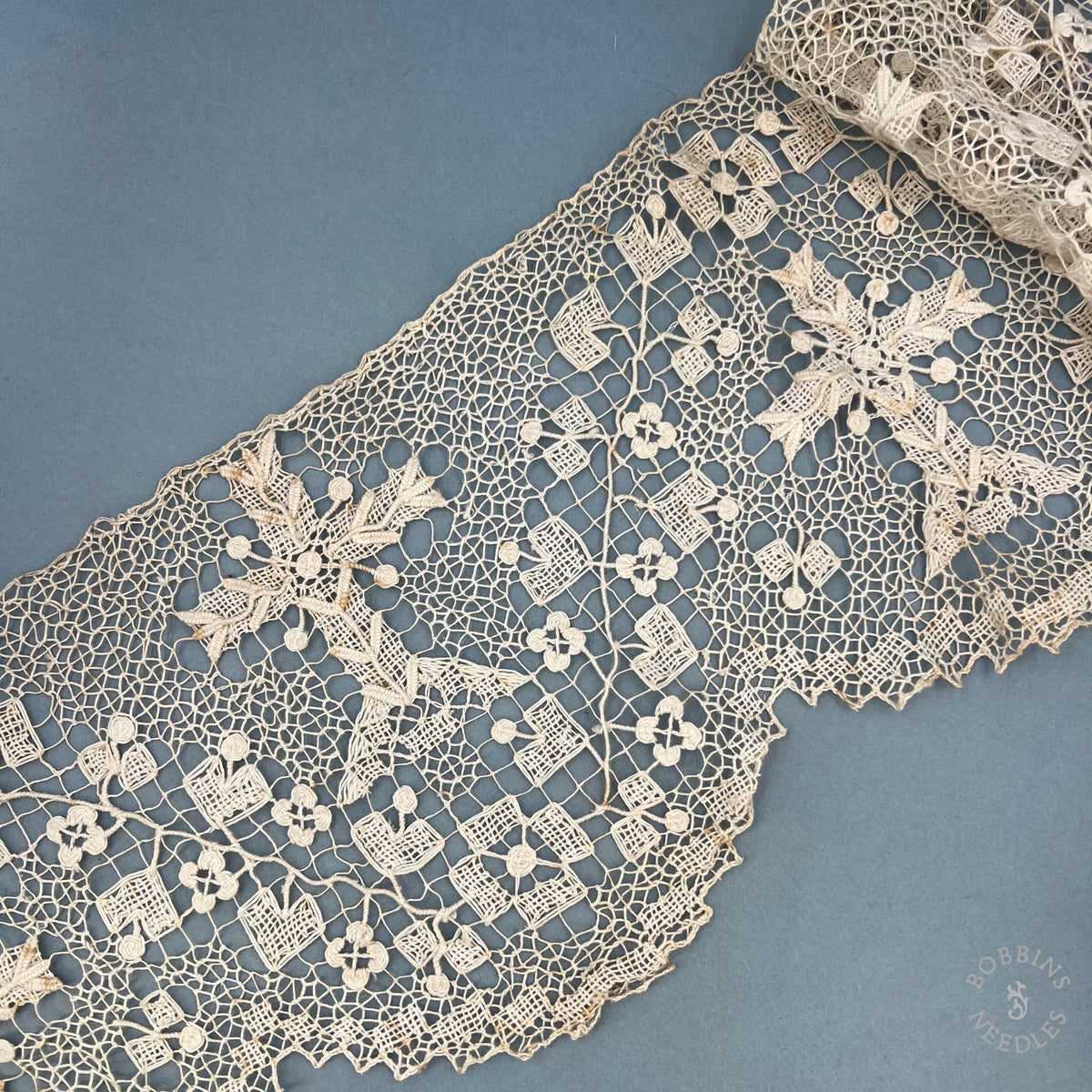Antique Handmade Filet Religious Lace Border with Cross – 83 × 22 cm