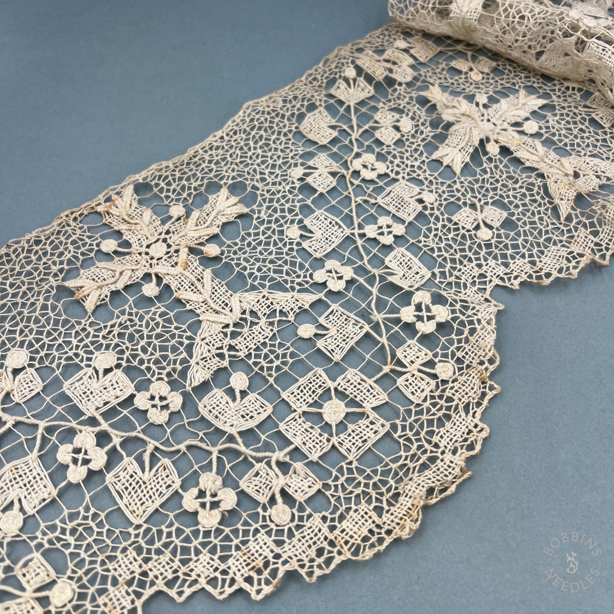 Antique Handmade Filet Religious Lace Border with Cross – 83 × 22 cm