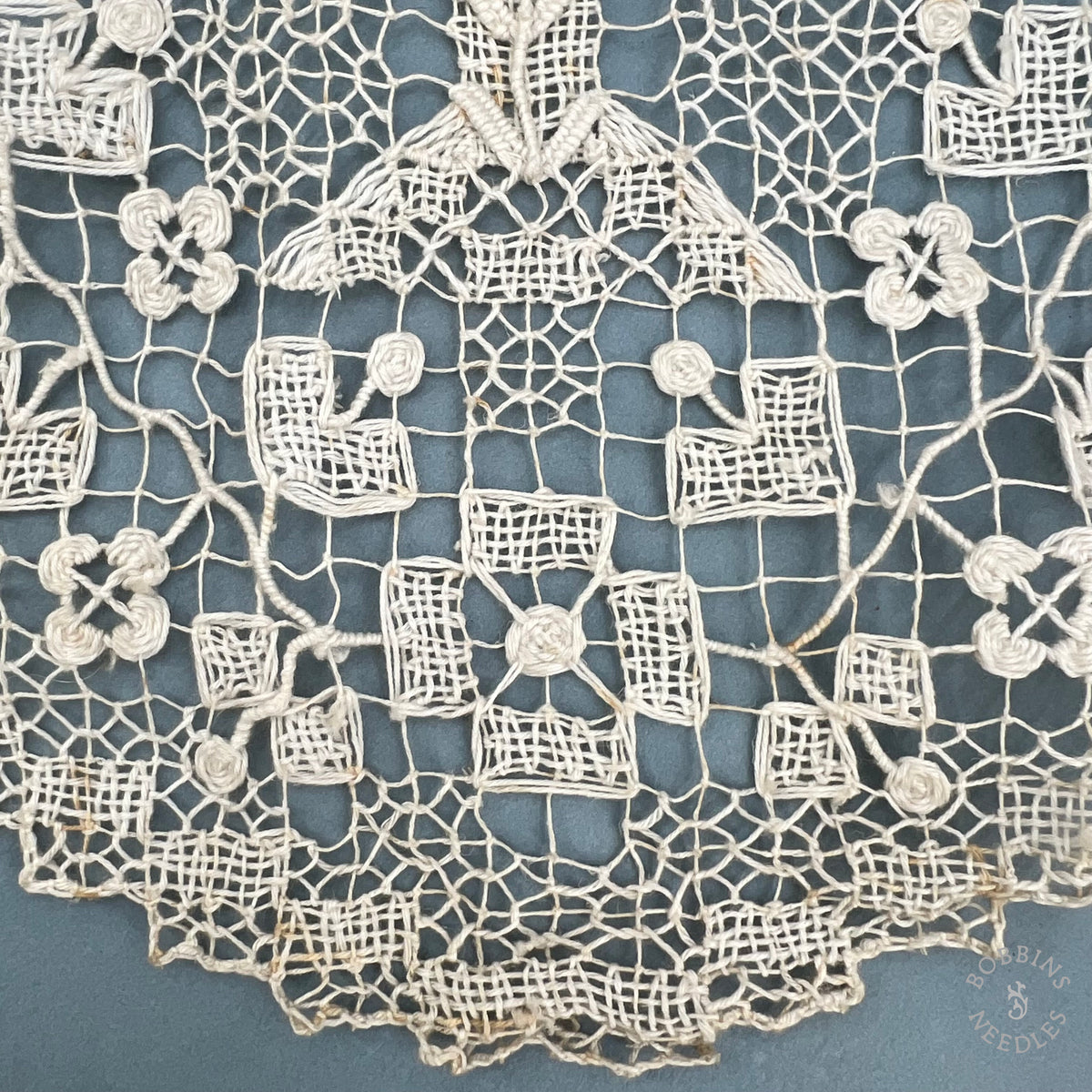 Antique Handmade Filet Religious Lace Border with Cross – 83 × 22 cm