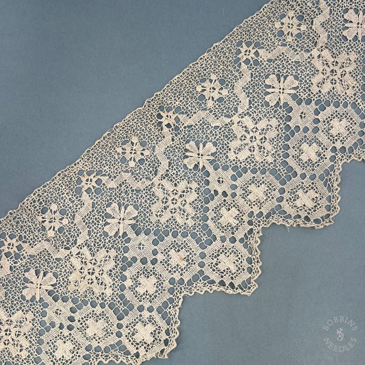 Antique Handmade Religious Filet Lace Border with Cross Motifs – 70 × 20 cm - Bobbins&Needles