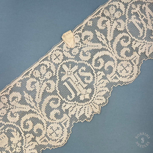 Antique Handmade Religious Filet Lace Border JHS  – 67 × 22 cm - Bobbins&Needles
