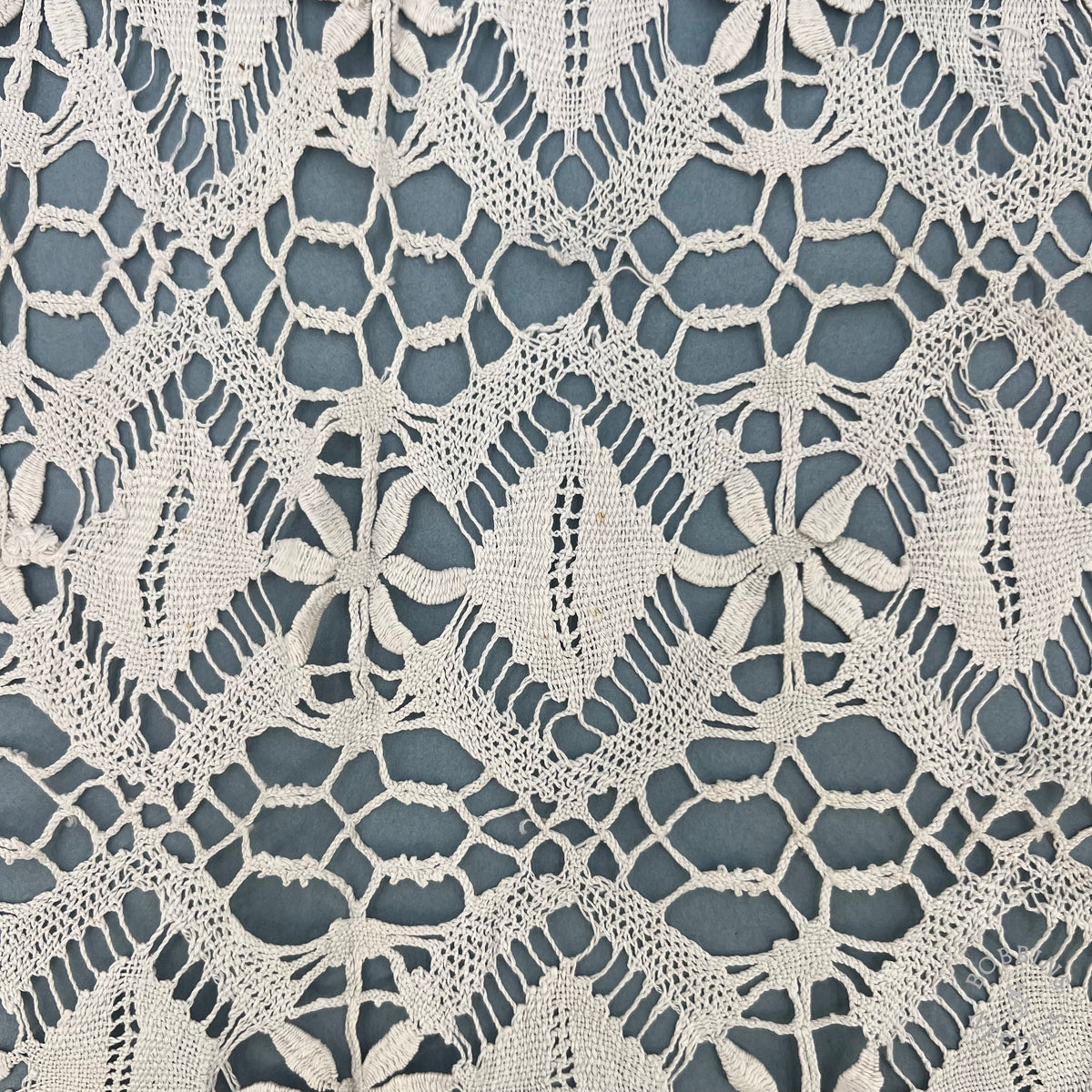 Antique Handmade Bobbin Lace Border – Floral & Geometric Design – 200 × 26 cm