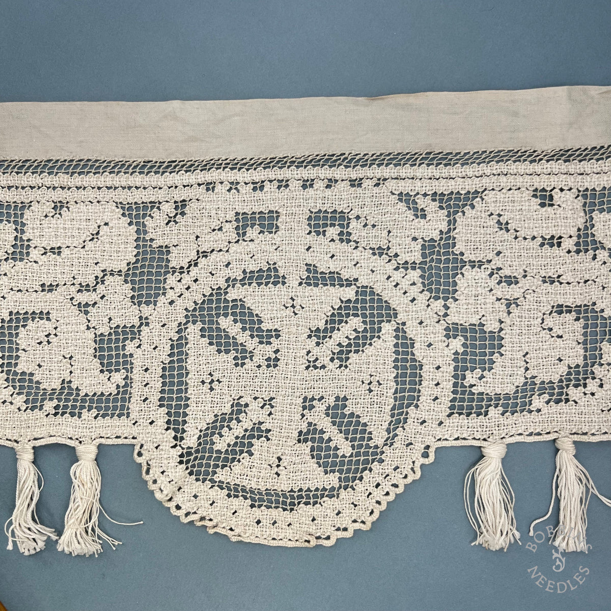Antique Handmade Filet Lace Altar Frontal with Crosses & Tassels – 350 cm