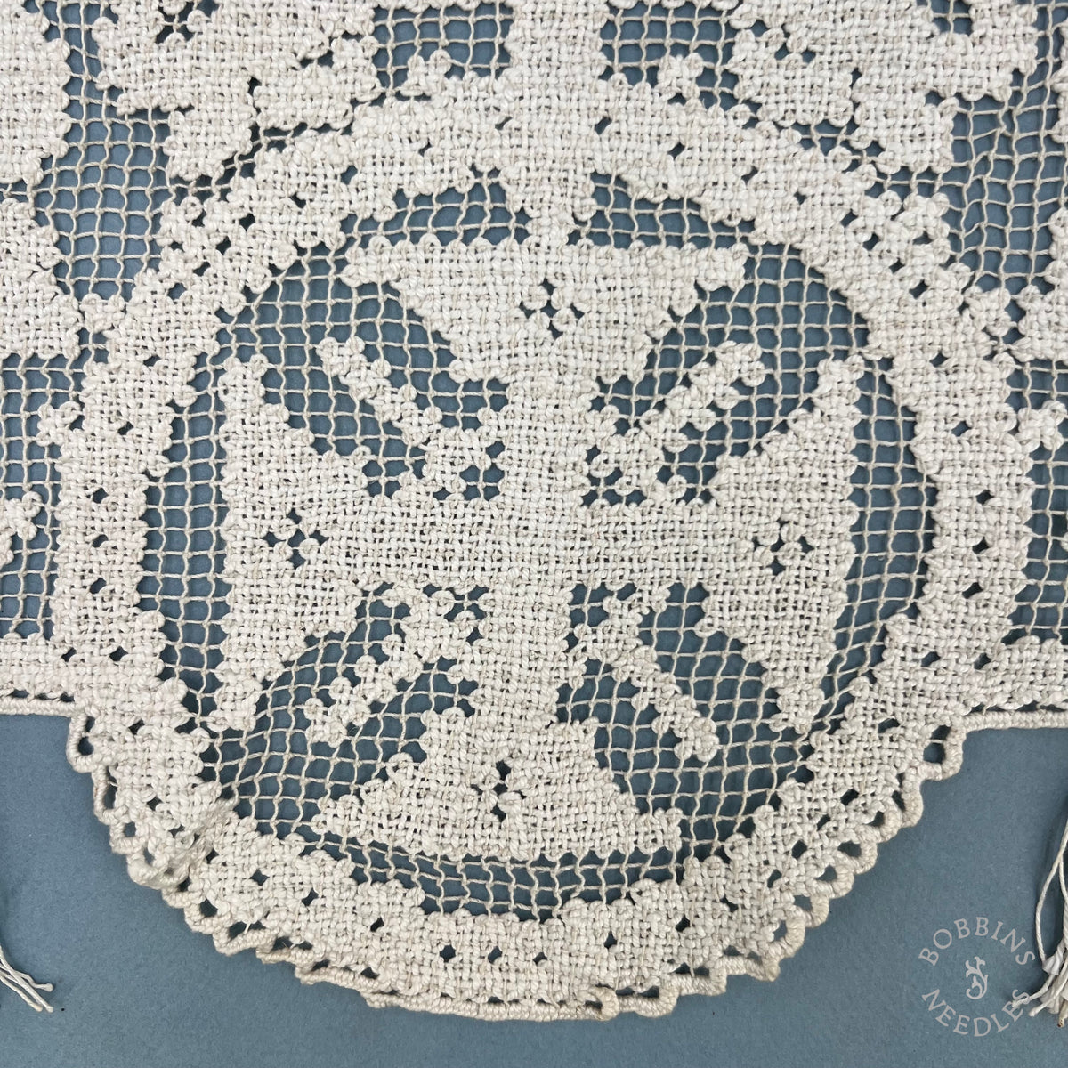 Antique Handmade Filet Lace Altar Frontal with Crosses & Tassels – 350 cm