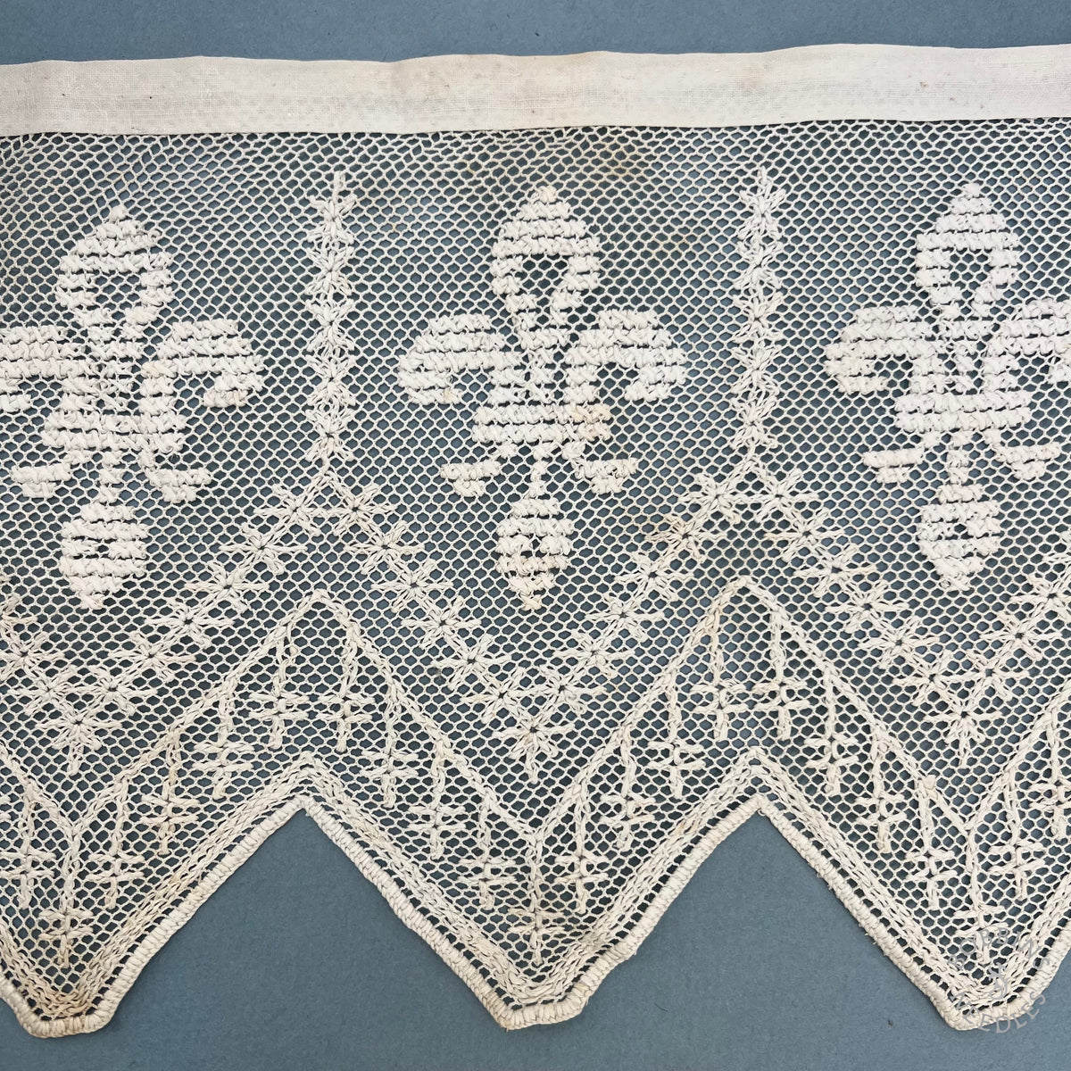 Antique Handmade Embroidered Net Lace Border with Fleur-de-Lis – 385 × 20 cm