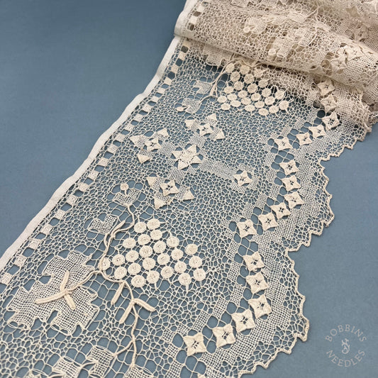 Antique Handmade Religious Lace Border – Grapes & Crosses – 630 × 25 cm