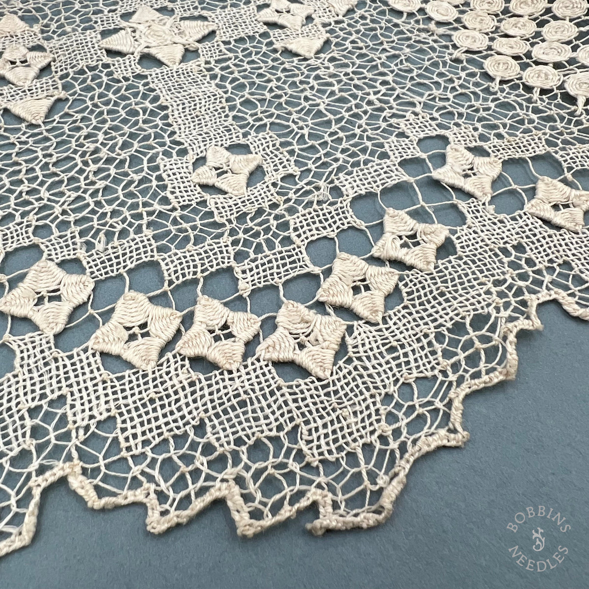 Antique Handmade Religious Lace Border – Grapes & Crosses – 630 × 25 cm