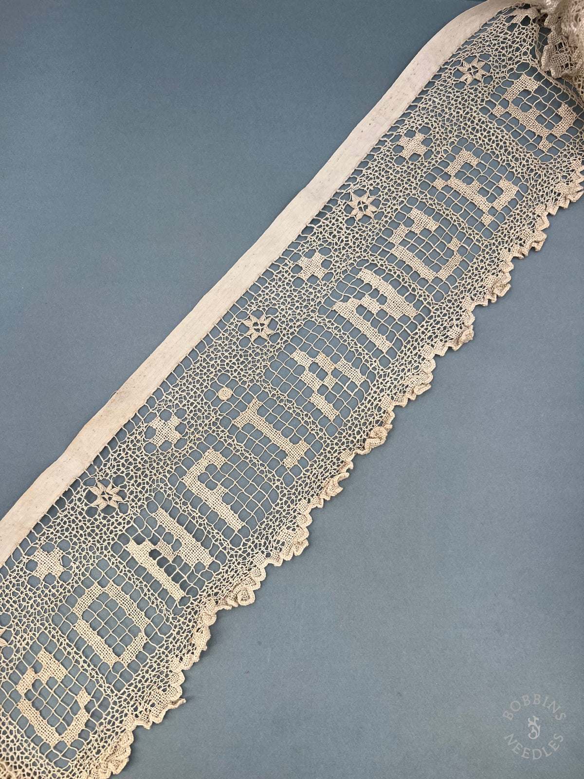Antique Handmade Religious Filet Lace Border – Sacred Heart of Jesus – 380 cm