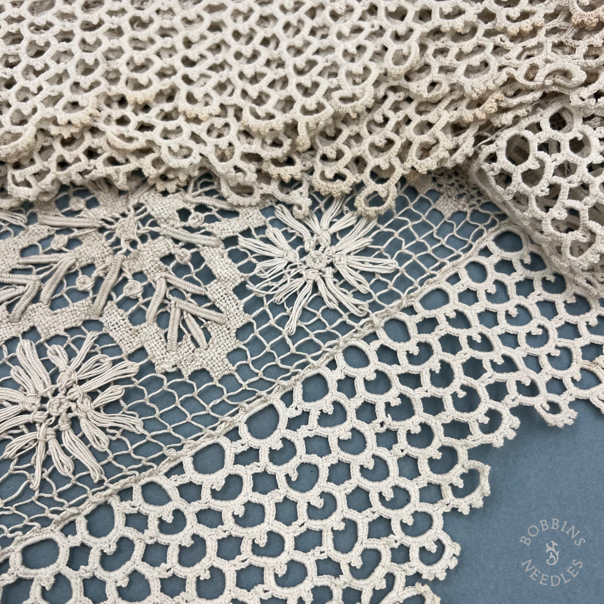 Antique Handmade Filet Lace with Mixed Embroidery Patterns – 320 × 23 cm