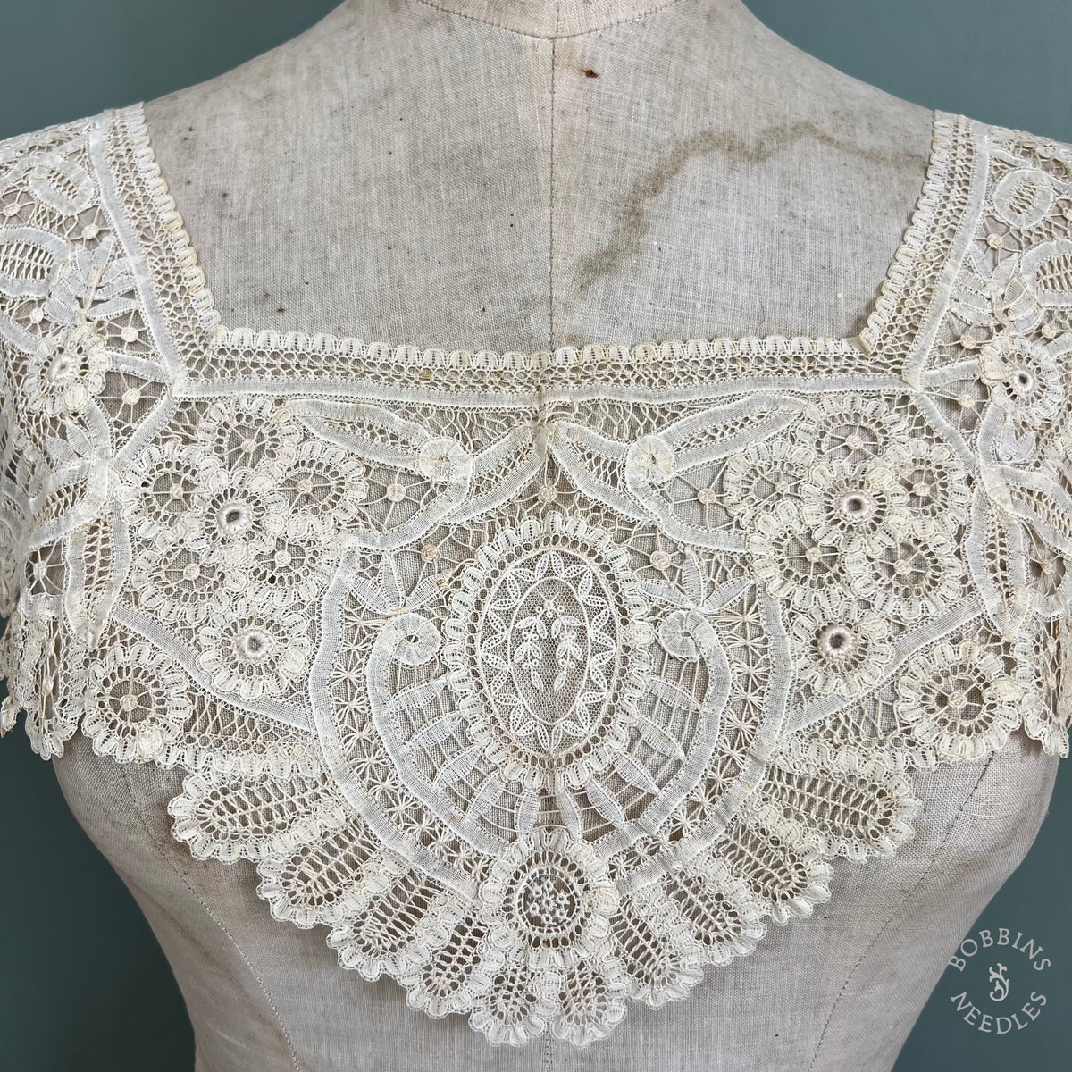 Antique Handmade Brussels Duchesse Style Lace Bertha Collar
