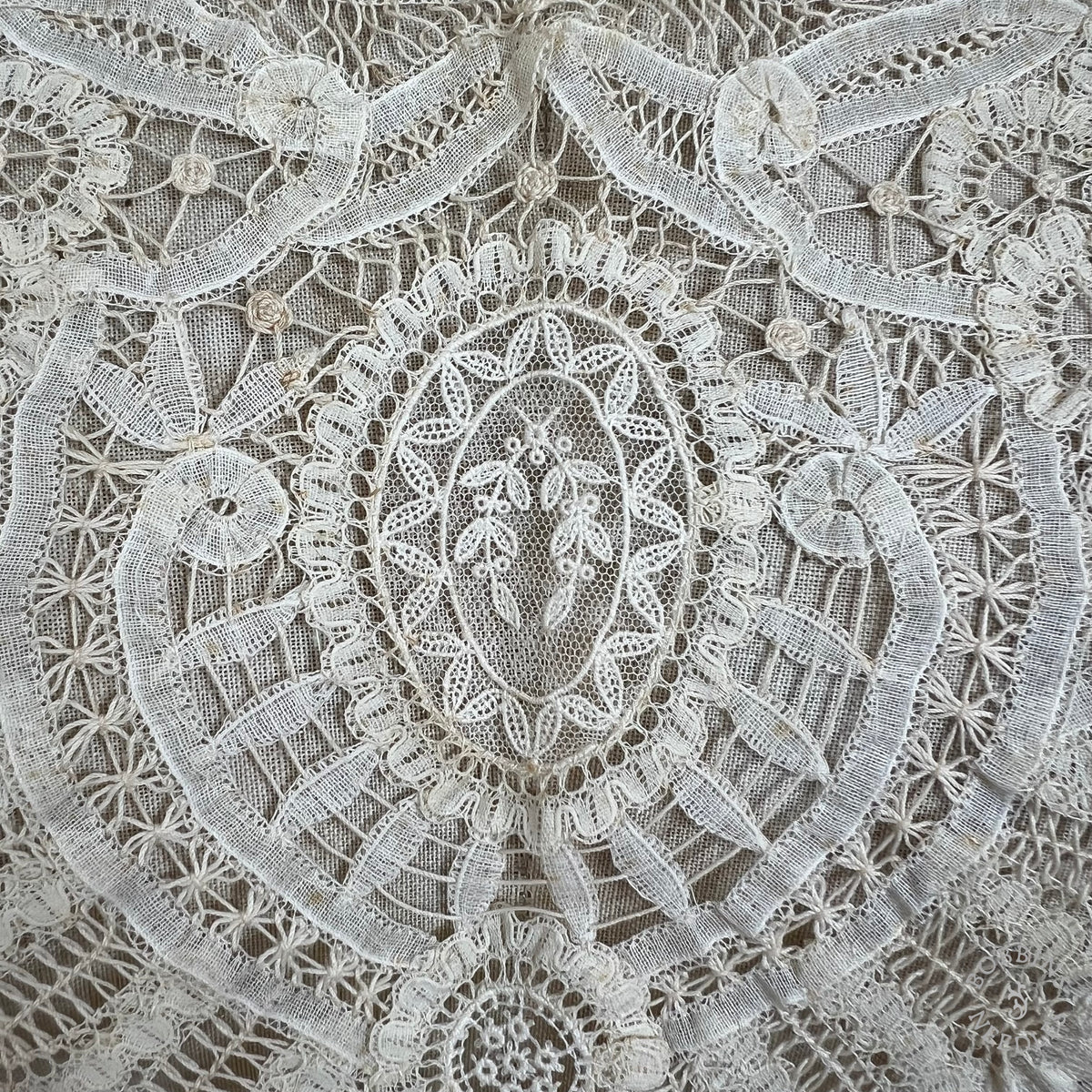 Antique Handmade Brussels Duchesse Style Lace Bertha Collar