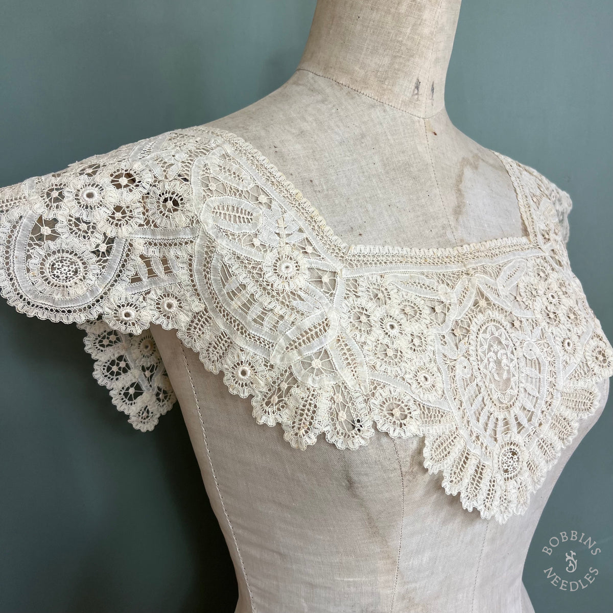 Antique Handmade Brussels Duchesse Style Lace Bertha Collar