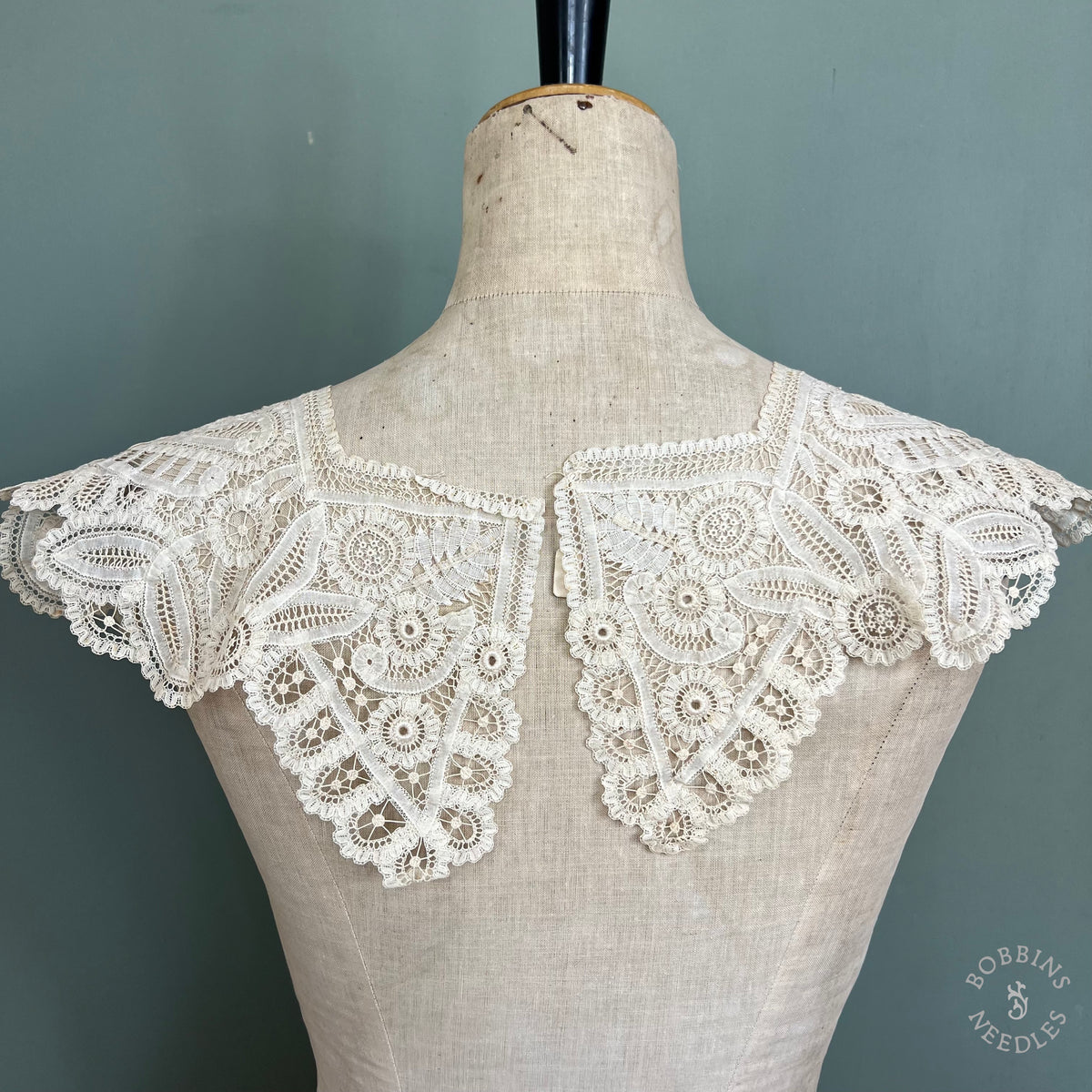 Antique Handmade Brussels Duchesse Style Lace Bertha Collar