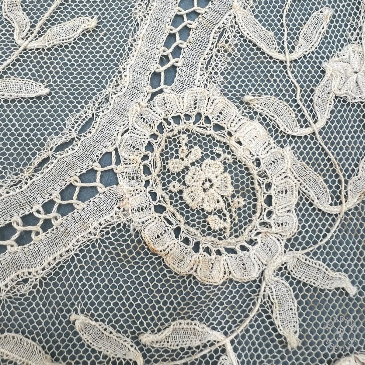 Antique Lace Collar Handmade Brussels Appliqué