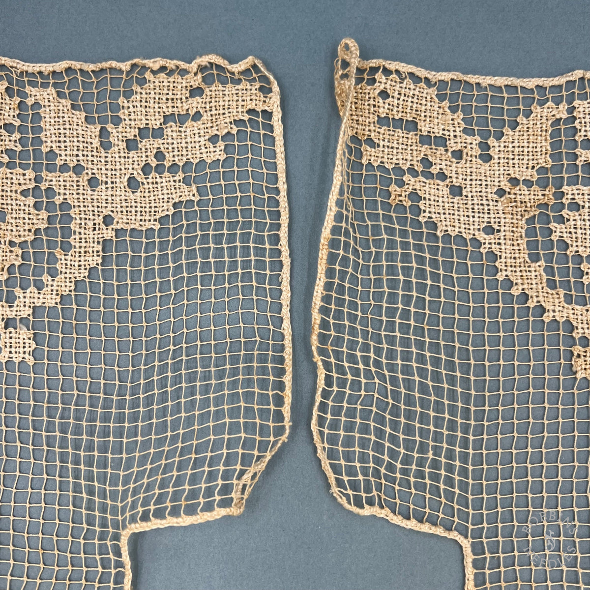 Antique Handmade Filet Lace Collar – Square Shoulder Capelet