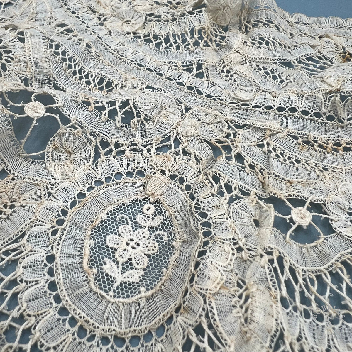 Antique Handmade Brussels Duchesse-Style High Neck Lace Collar