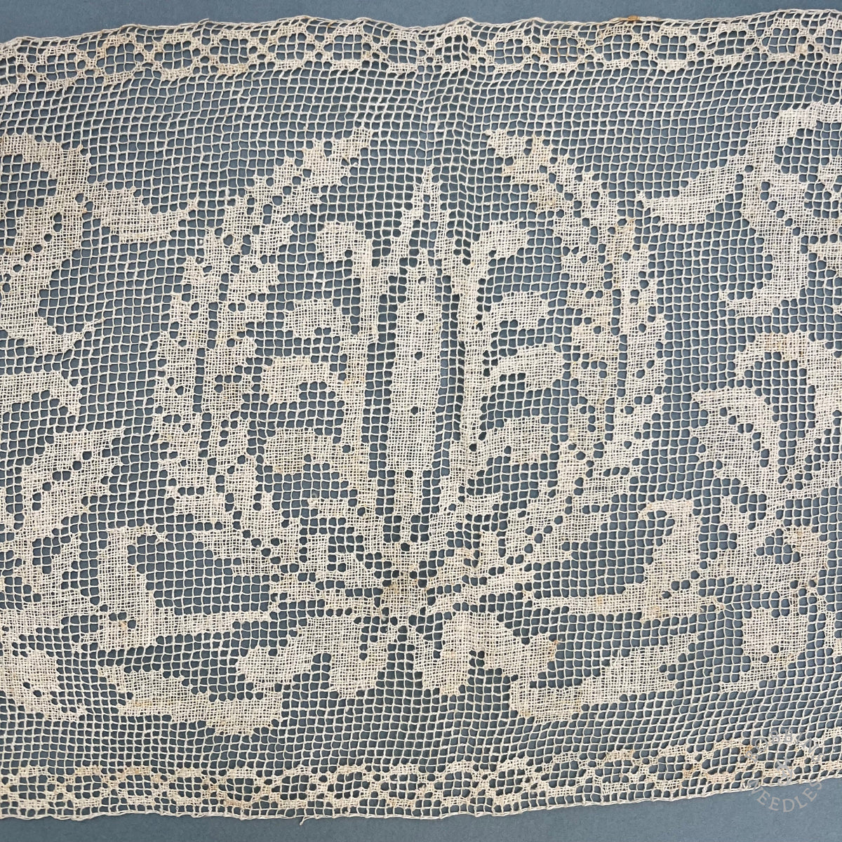 Antique Handmade Filet Lace Table Runner or Panel – 138 × 26 cm