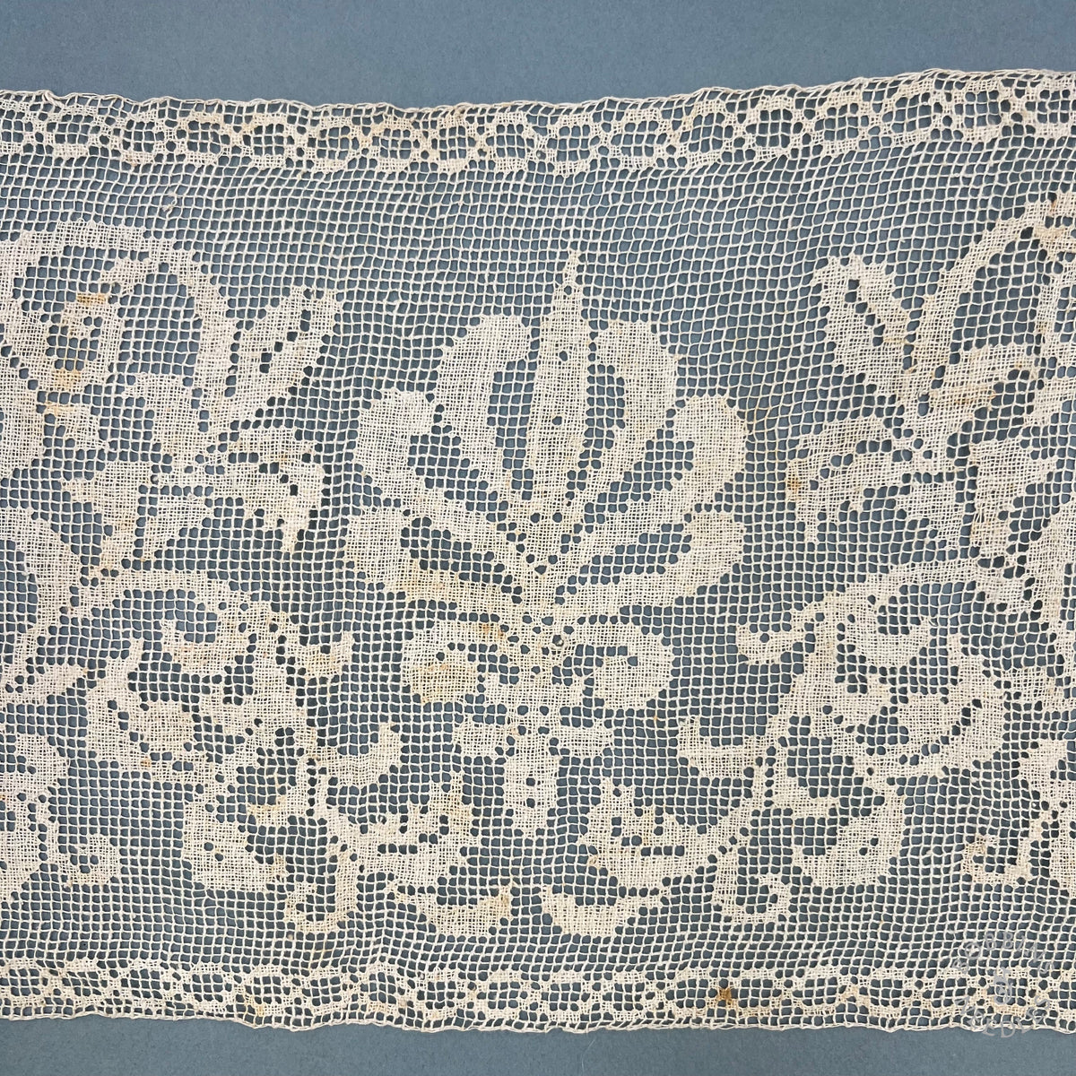 Antique Handmade Filet Lace Table Runner or Panel – 138 × 26 cm