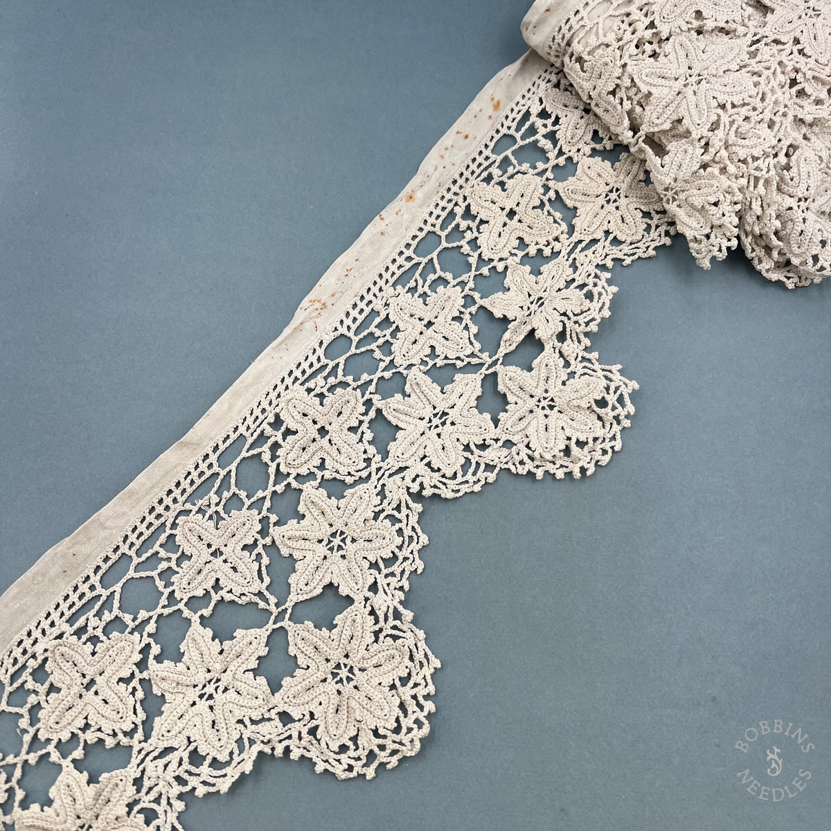 Antique Handmade Irish Crochet Altar Lace Border – 327 × 20 cm