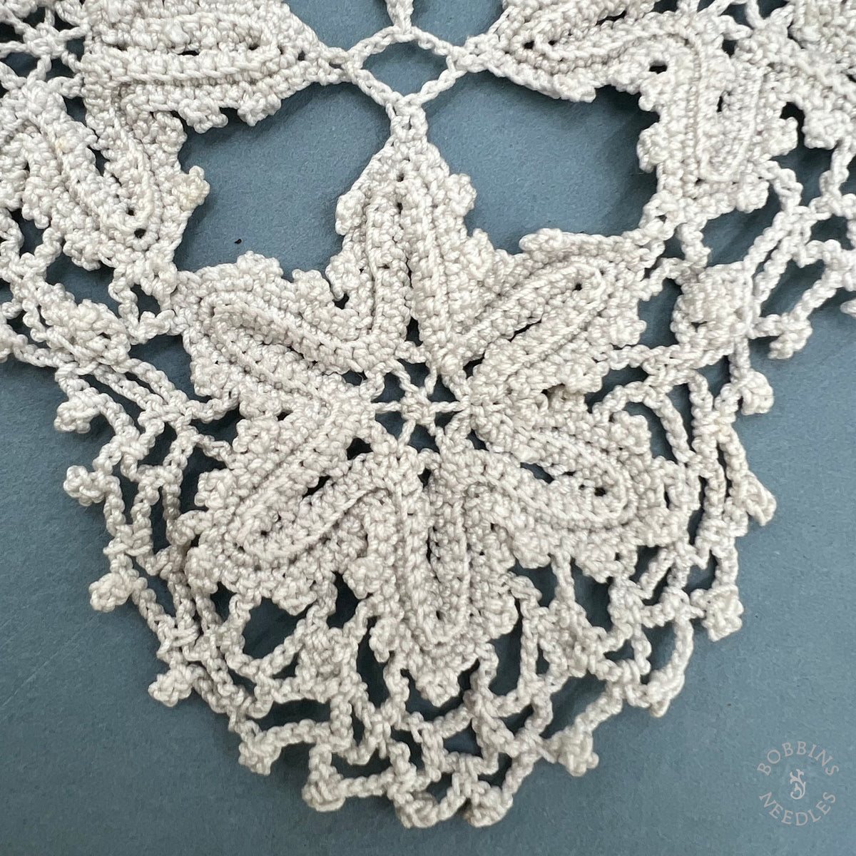 Antique Handmade Irish Crochet Altar Lace Border – 327 × 20 cm