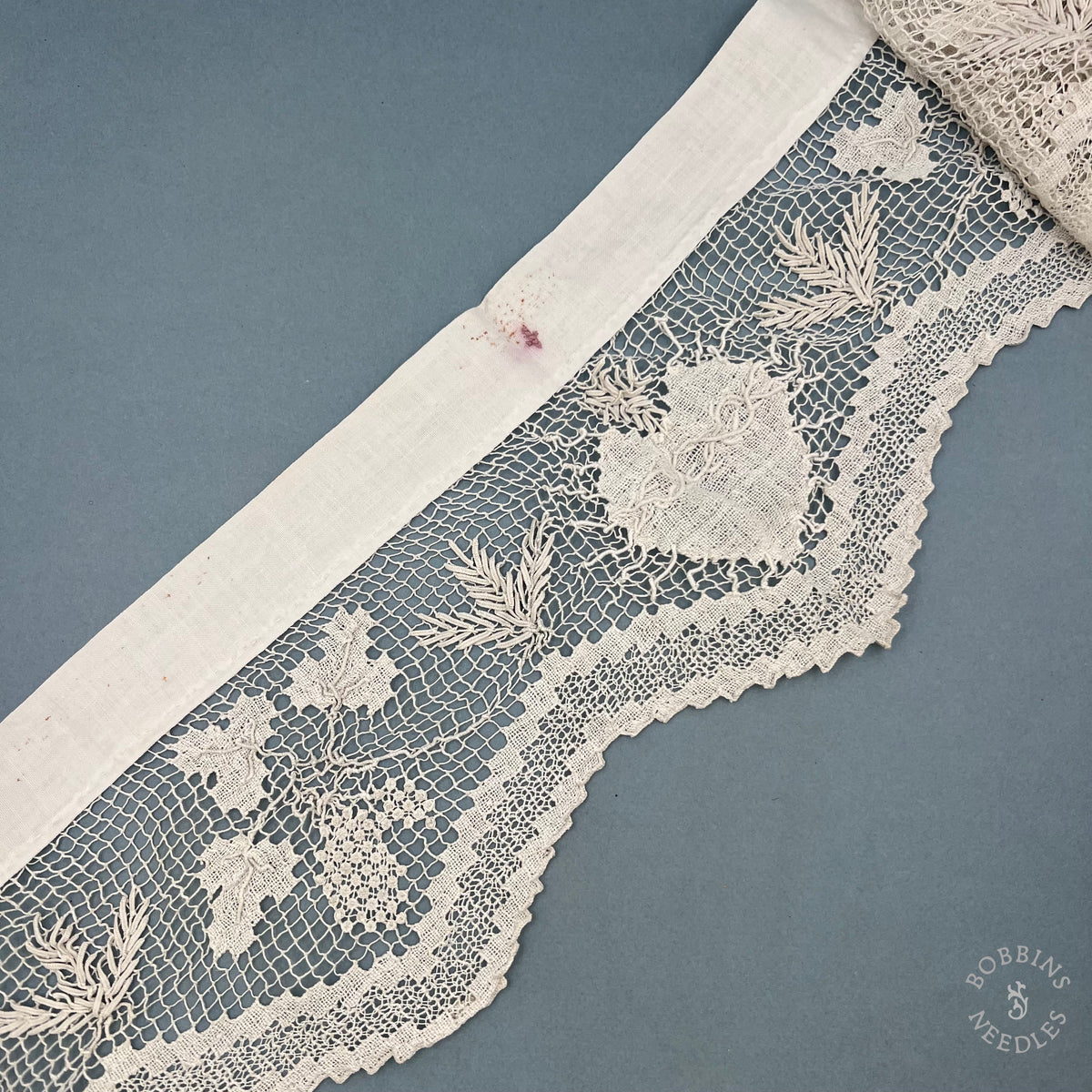 Antique Handmade Religious Filet Lace Altar Border – 400 × 20 cm