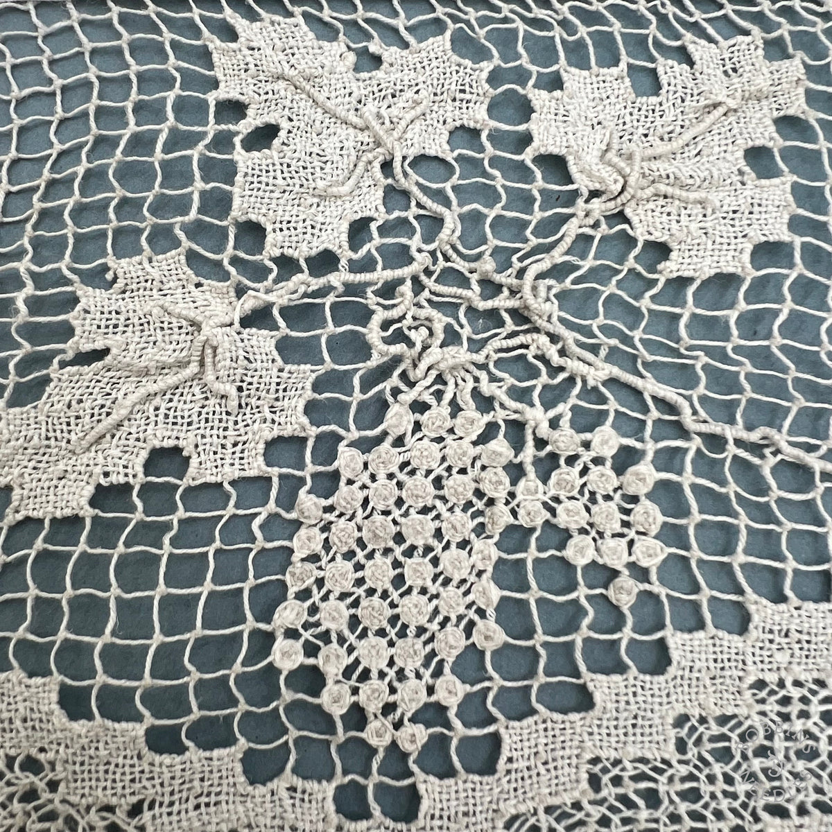 Antique Handmade Religious Filet Lace Altar Border – 400 × 20 cm