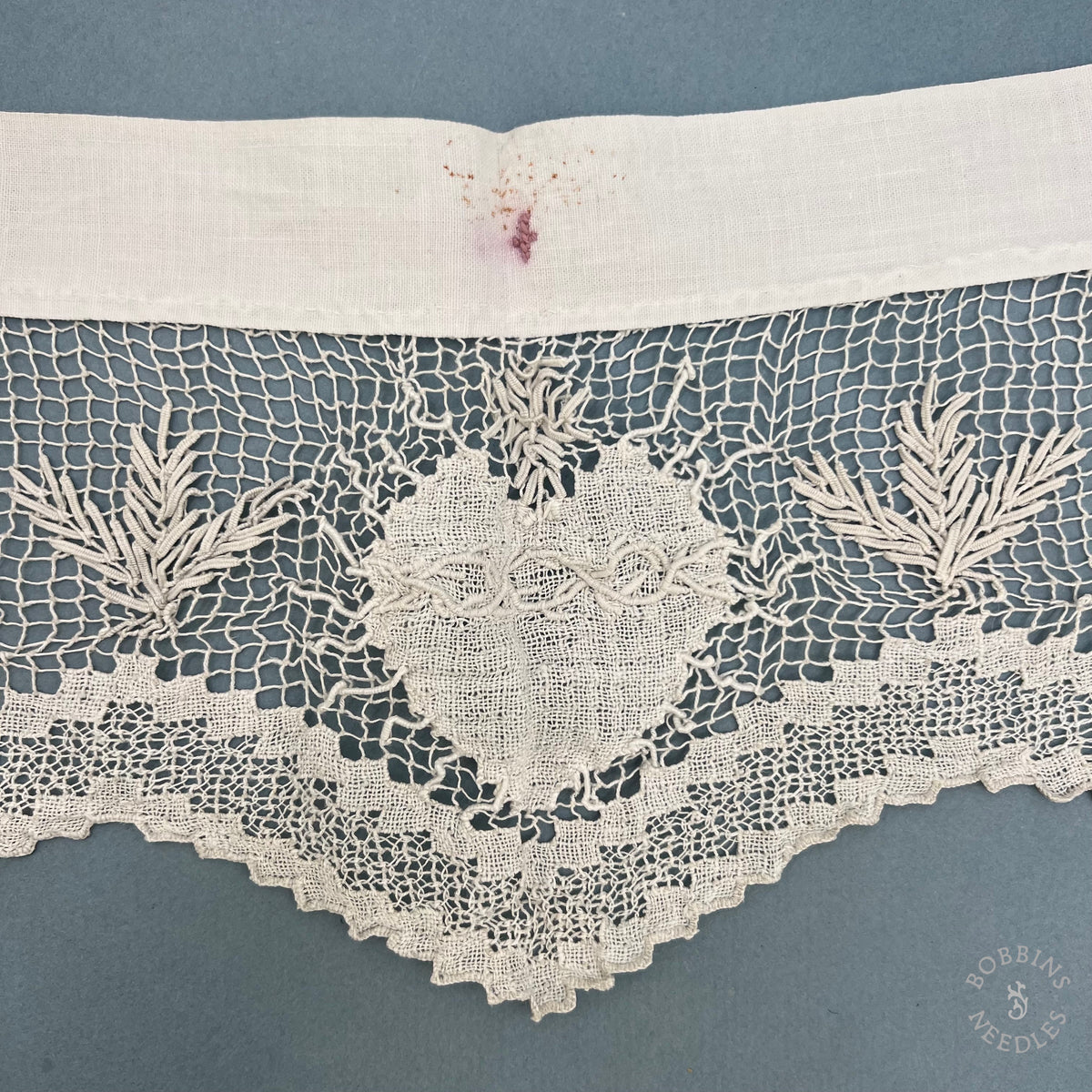 Antique Handmade Religious Filet Lace Altar Border – 400 × 20 cm